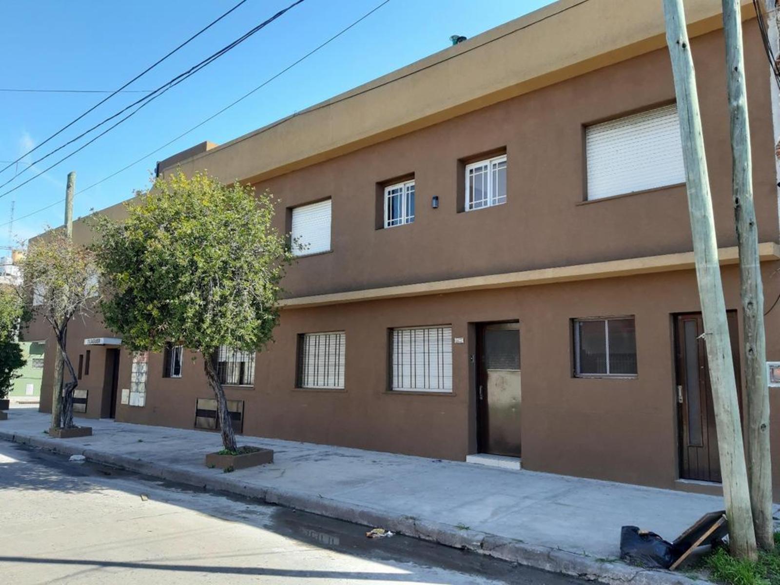 EXCELENTE DEPARTAMENTO DE 2 AMBIENTES EN PRIMER PISO A ESTRENAR UBICADO EN ESQUINA — foto 3