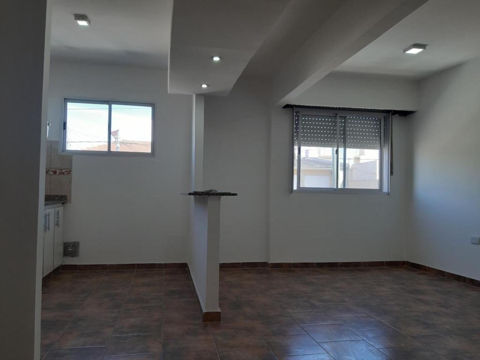 EXCELENTE DEPARTAMENTO DE 2 AMBIENTES EN PRIMER PISO A ESTRENAR UBICADO EN ESQUINA — foto 7