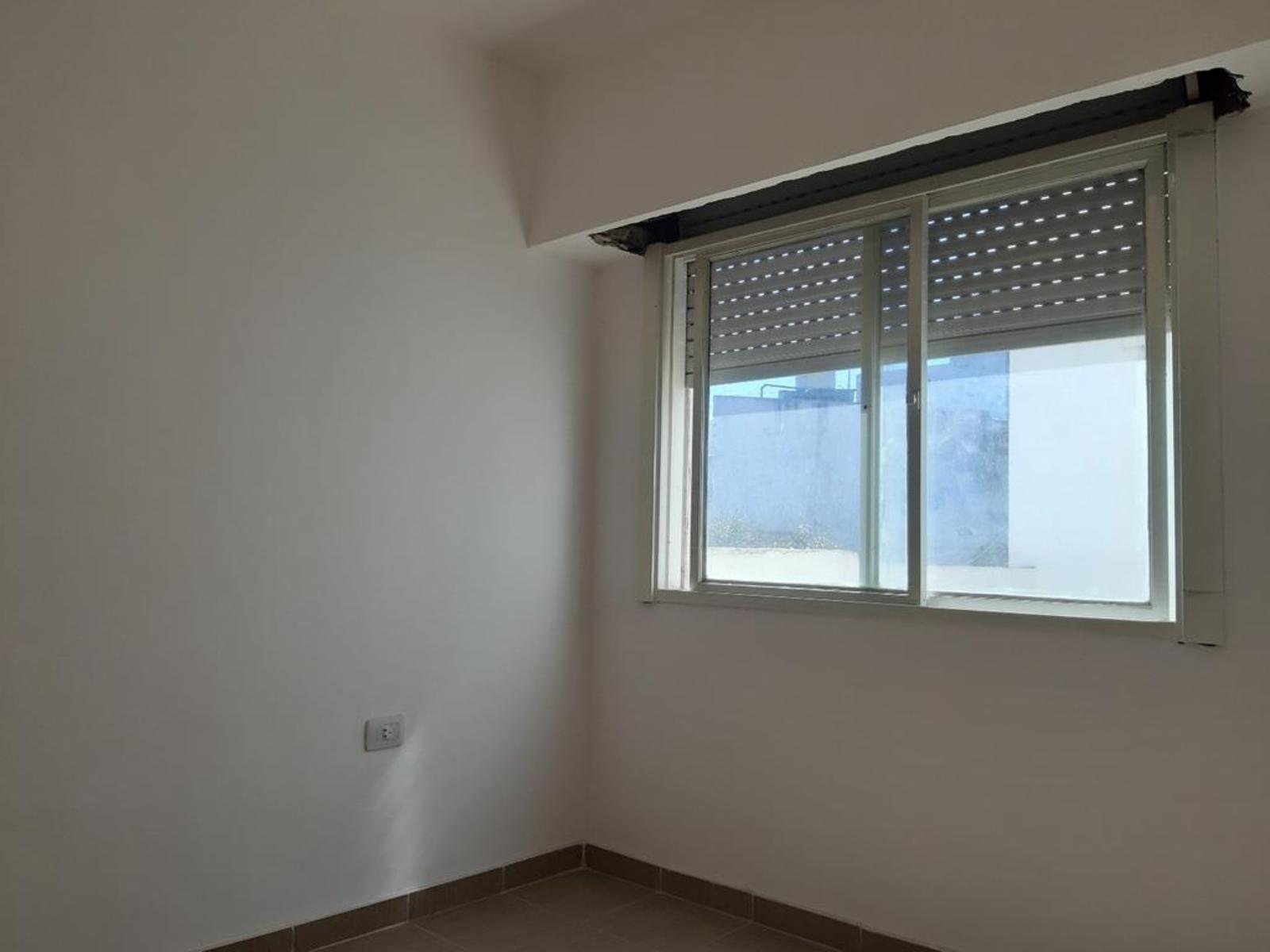 EXCELENTE DEPARTAMENTO DE 2 AMBIENTES EN PRIMER PISO A ESTRENAR UBICADO EN ESQUINA — foto 12