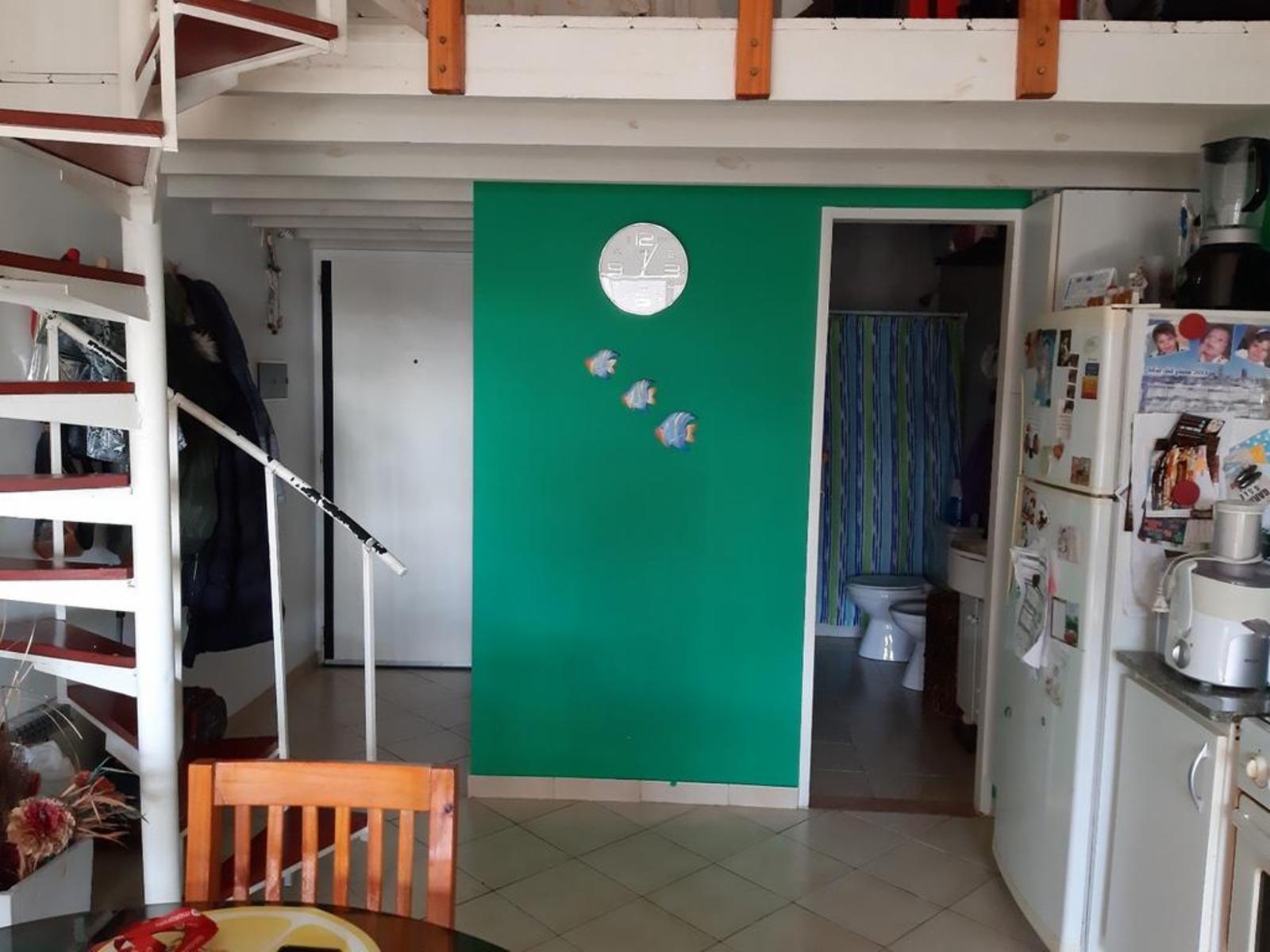 EXCELENTE MONOAMBIENTE CON BALCÓN Y ENTREPISO SOBRE AVENIDA SAN MARTÍN — foto 11