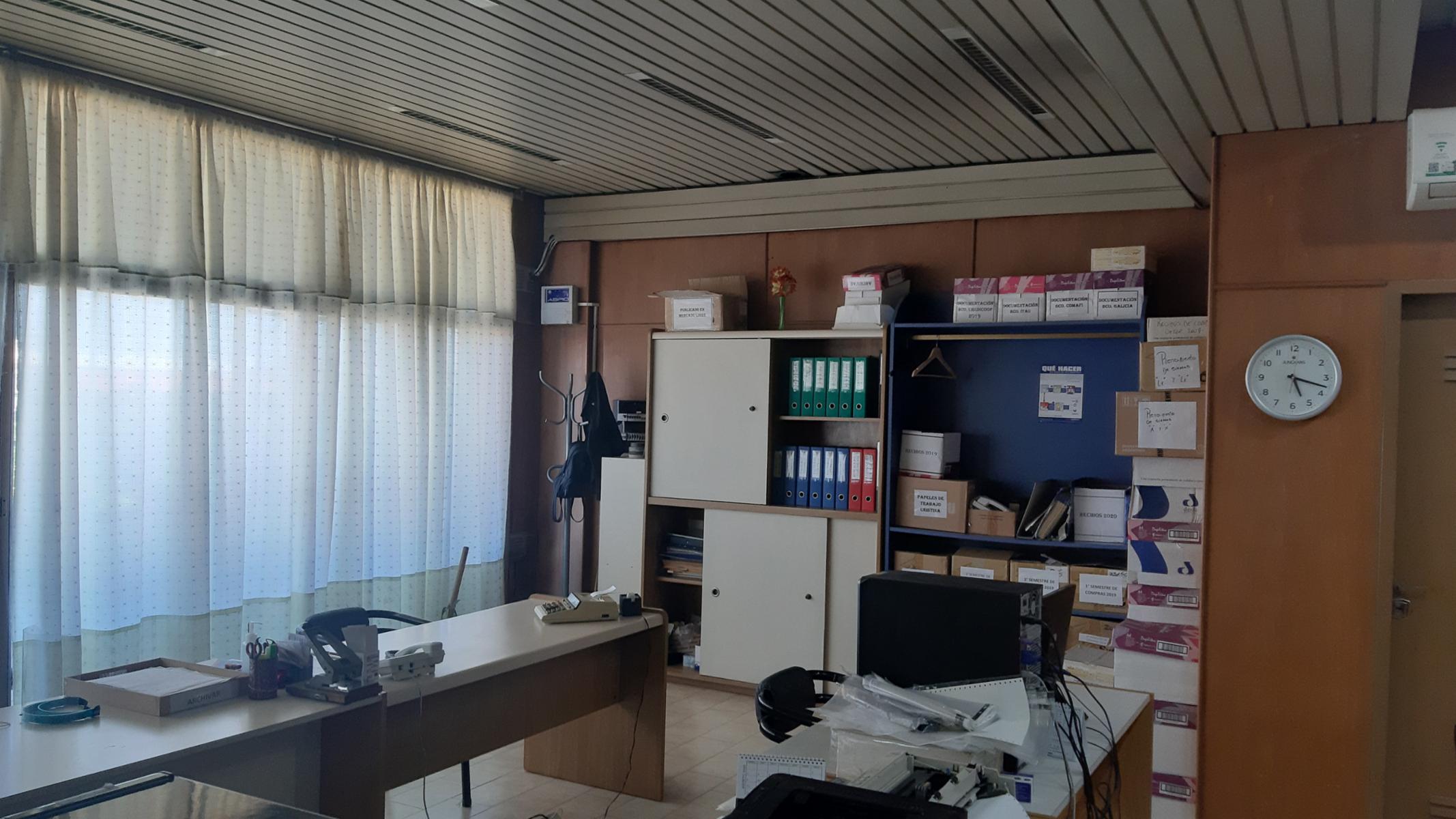 VENTA EN BLOCK DE 3 UNIDADES EN 3 PLANTAS SOBRE AV. MOSCONI CON LOCAL, OFICINAS, SALÓN Y VIVIENDA — foto 14