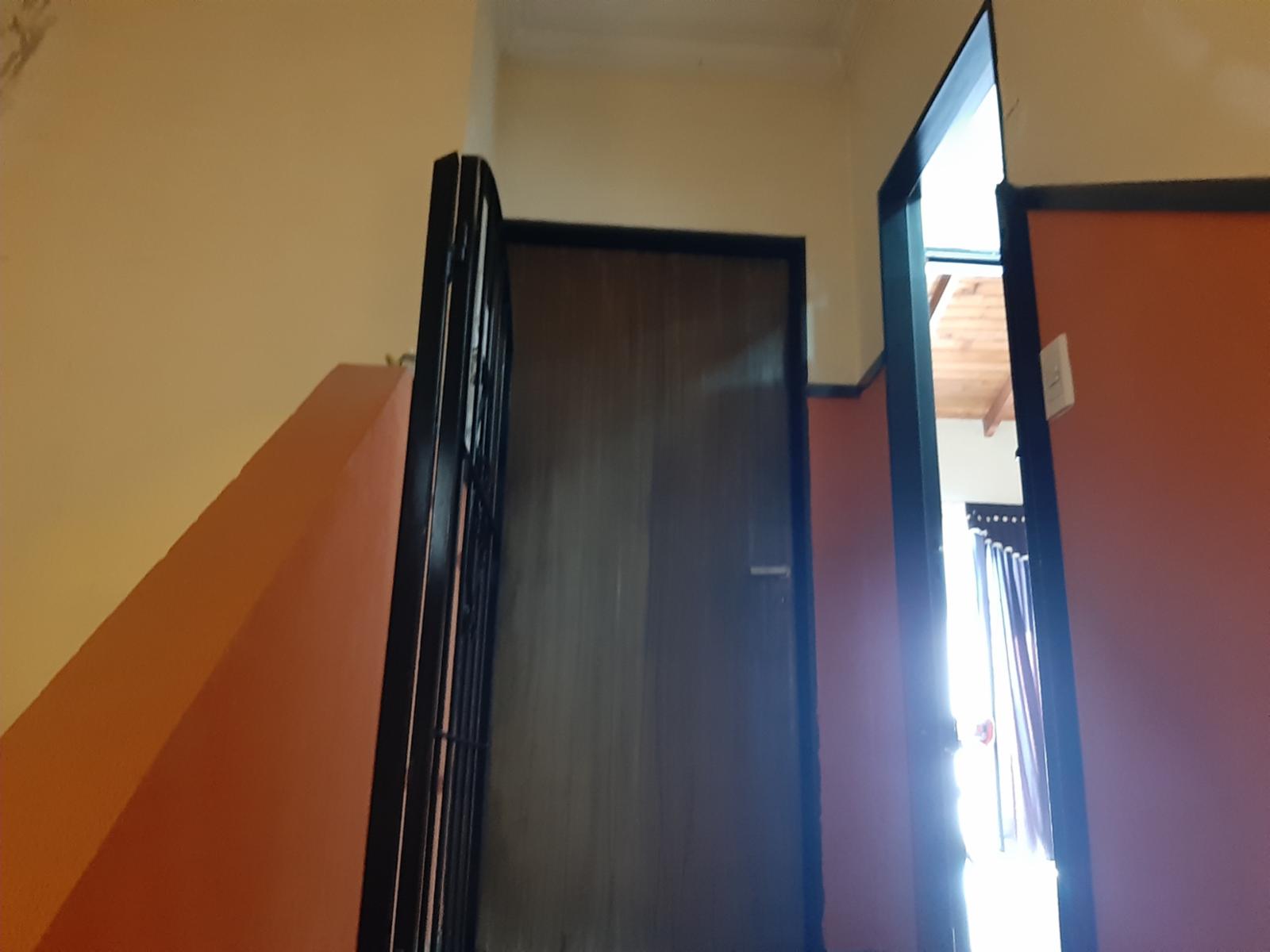 EXCELENTE PH DE 3 AMBIENTES EN PRIMER PISO UBICADO EN ESQUINA CON PATIO, TERRAZA Y COCHERA — foto 3