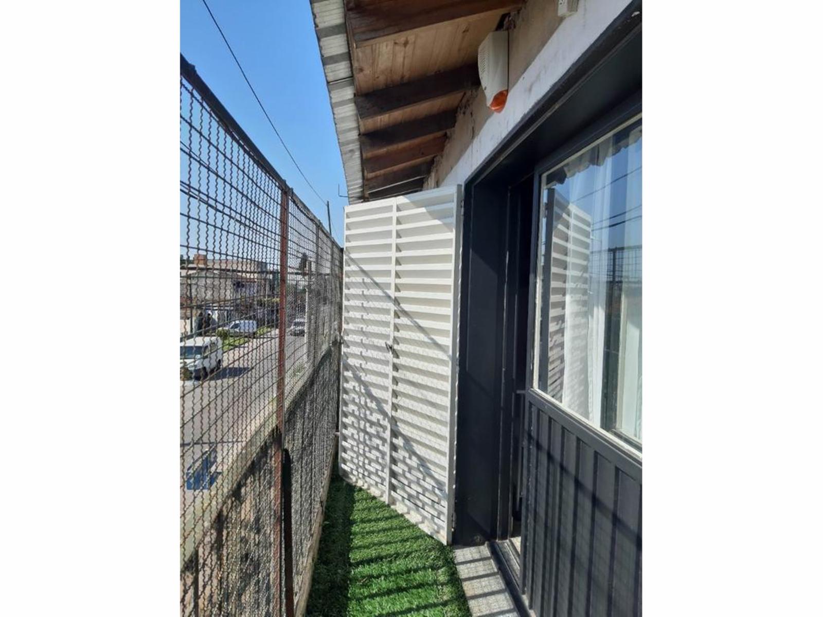 EXCELENTE PH DE 3 AMBIENTES EN PRIMER PISO UBICADO EN ESQUINA CON PATIO, TERRAZA Y COCHERA — foto 6