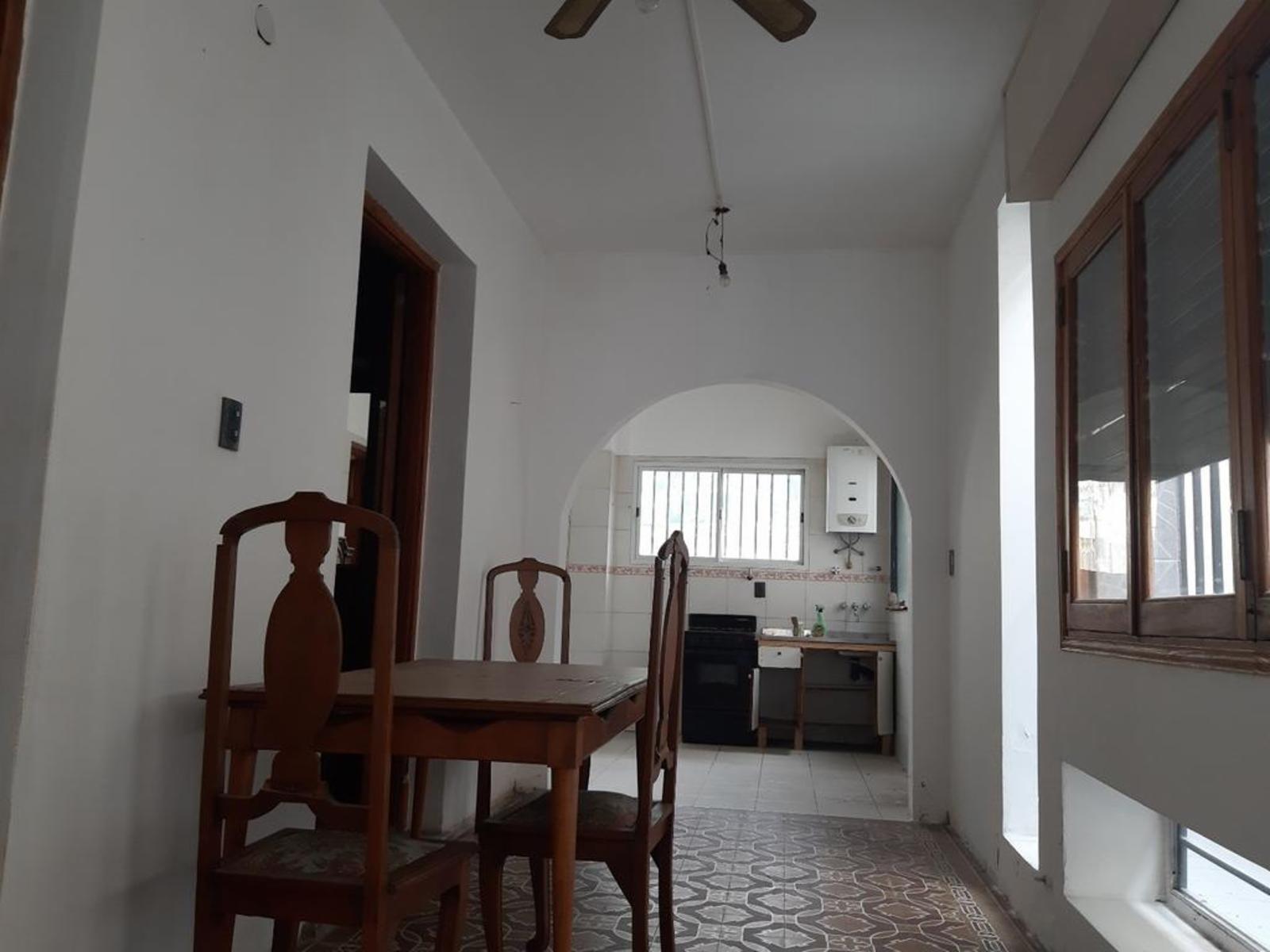 PH CON TRES PROPIEDADES DE 4, 3 Y MONOAMBIENTES — foto 3