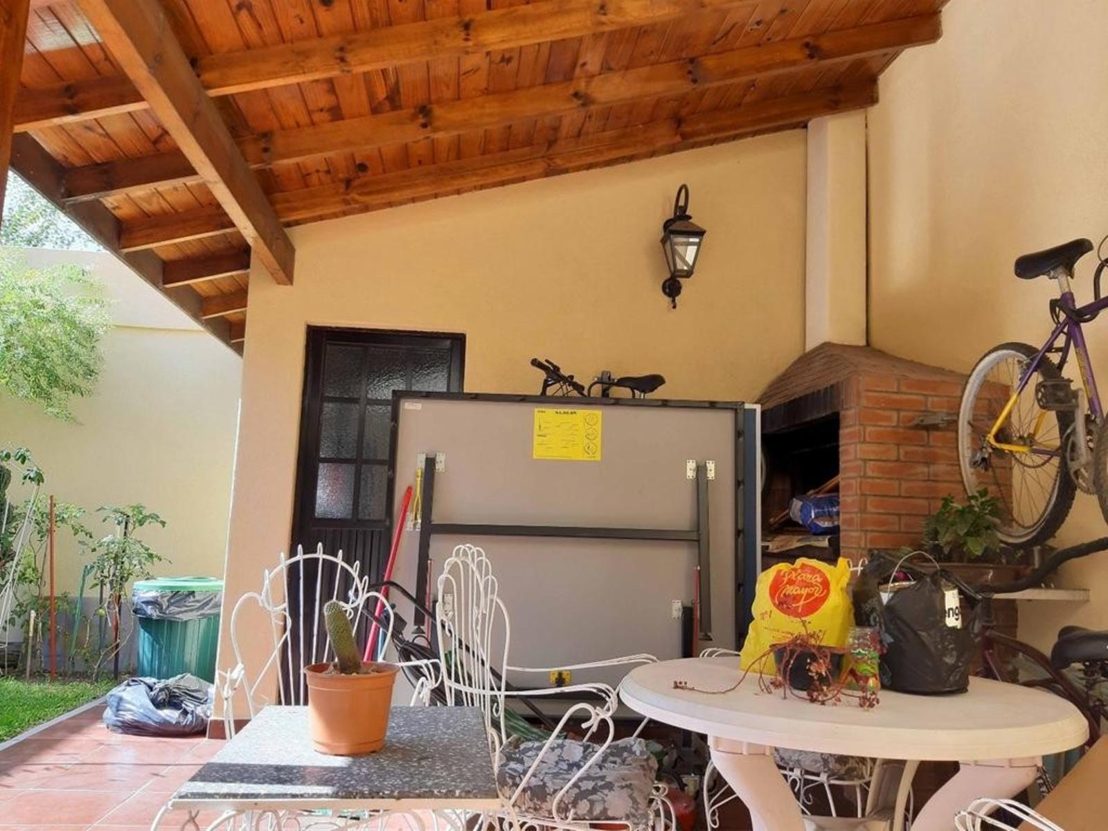 EXCELENTE PH TIPO CASA DE 3 AMBIENTES CON COCHERA, PATIO Y QUINCHO — foto 5