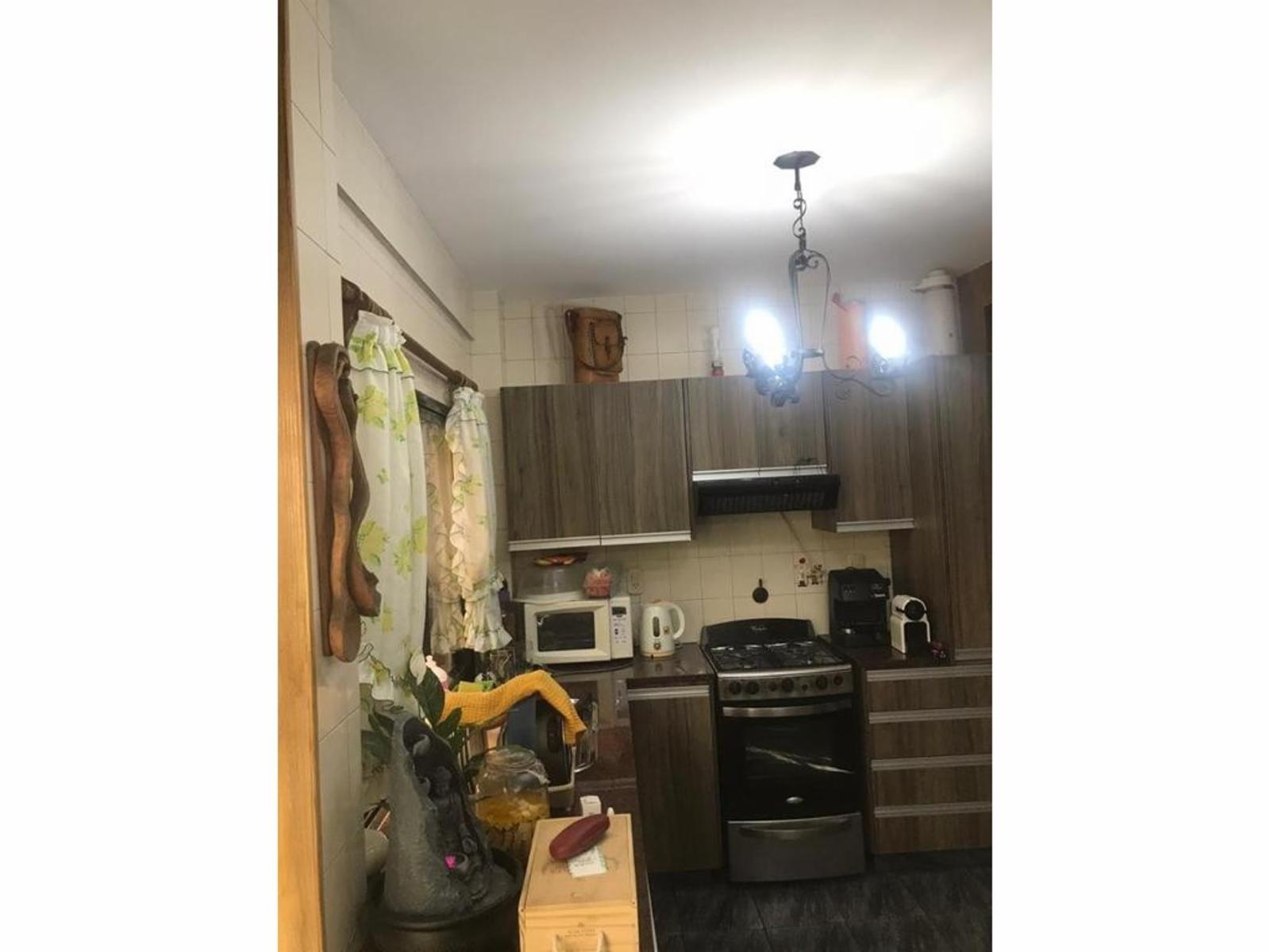 EXCELENTE PH TIPO CASA DE 3 AMBIENTES CON COCHERA, PATIO Y QUINCHO — foto 9