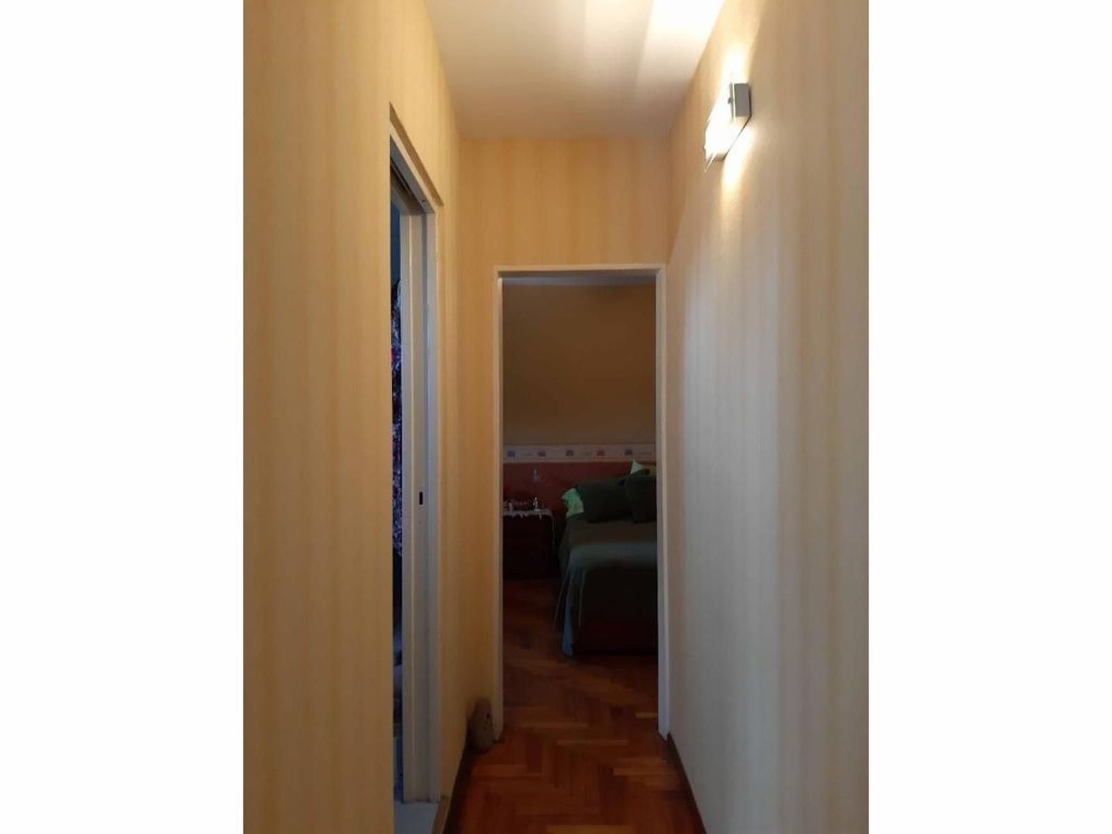 EXCELENTE PH TIPO CASA DE 3 AMBIENTES CON COCHERA, PATIO Y QUINCHO — foto 14