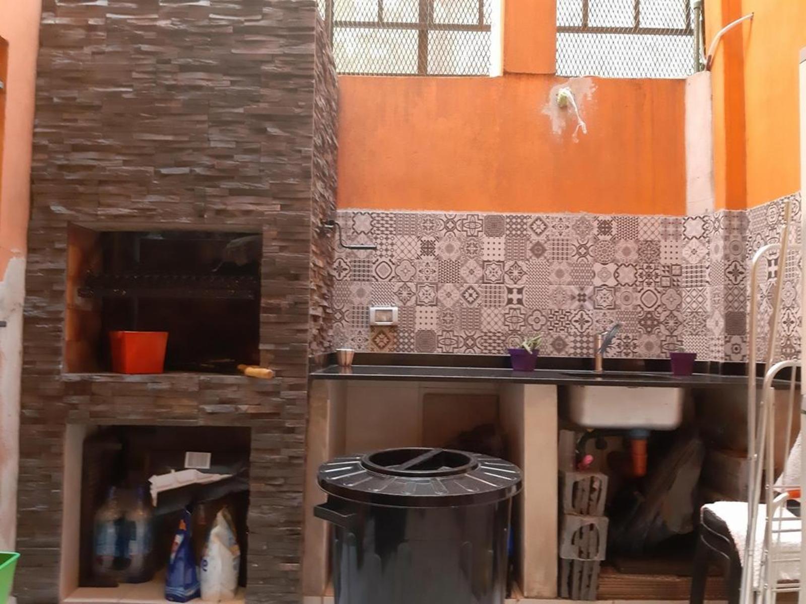 EXCELENTE PH DE 4 AMBIENTES CON INGRESO DIRECTO DESDE LA CALLE CON PATIO Y TERRAZA — foto 13