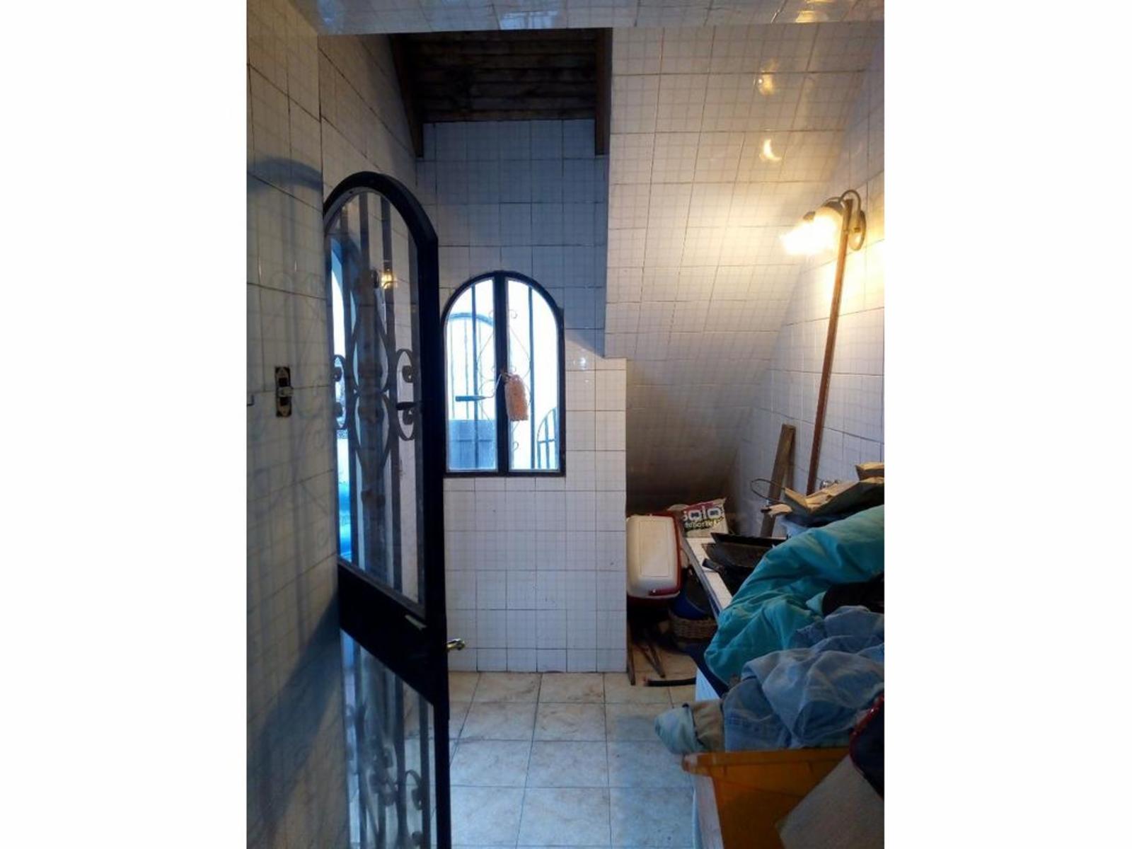 GRAN CASA DE 5 AMBIENTES CON PATIO Y GARAGE — foto 13