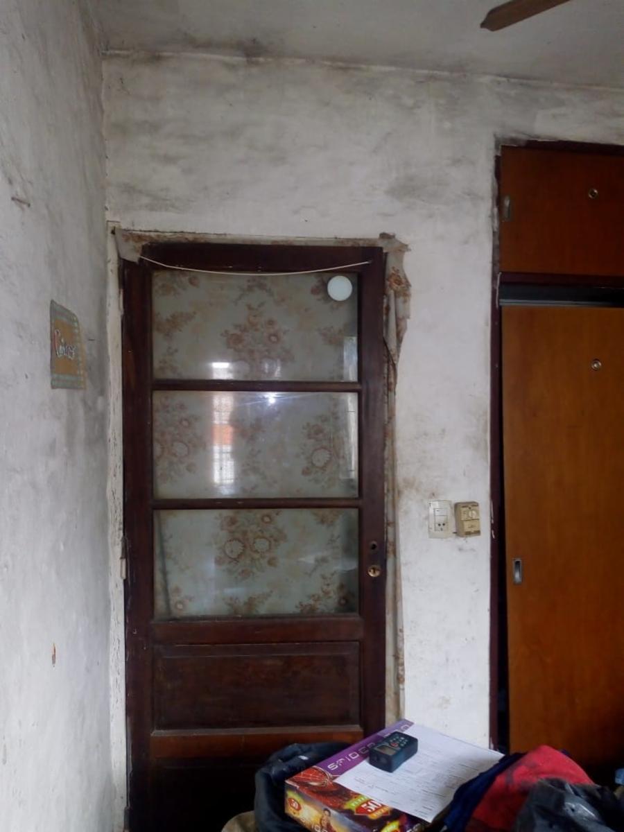 CASA DE 3 AMBIENTES CON JARDÍN DE FRENTE, PATIO Y COCHERA DESCUBIERTA — foto 10