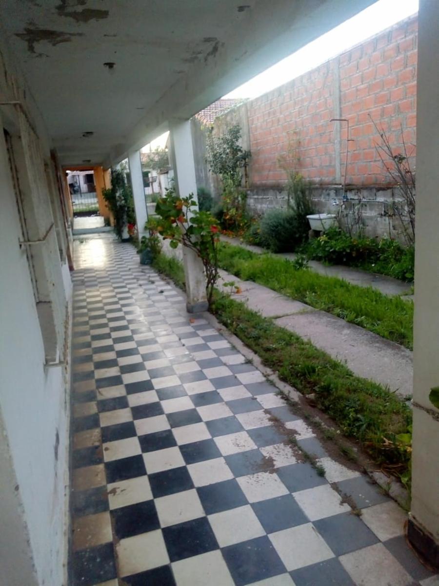 DEPARTAMENTO DE 2 AMBIENTES INTERNO CON COCHERA COMPARTIDA EN MAR DE AJÓ — foto 2