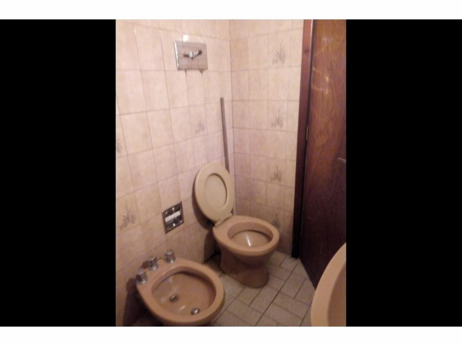 CASA DE 3 AMBIENTES AL FRENTE CON COCHERA EN SANTA TERESITA — foto 12