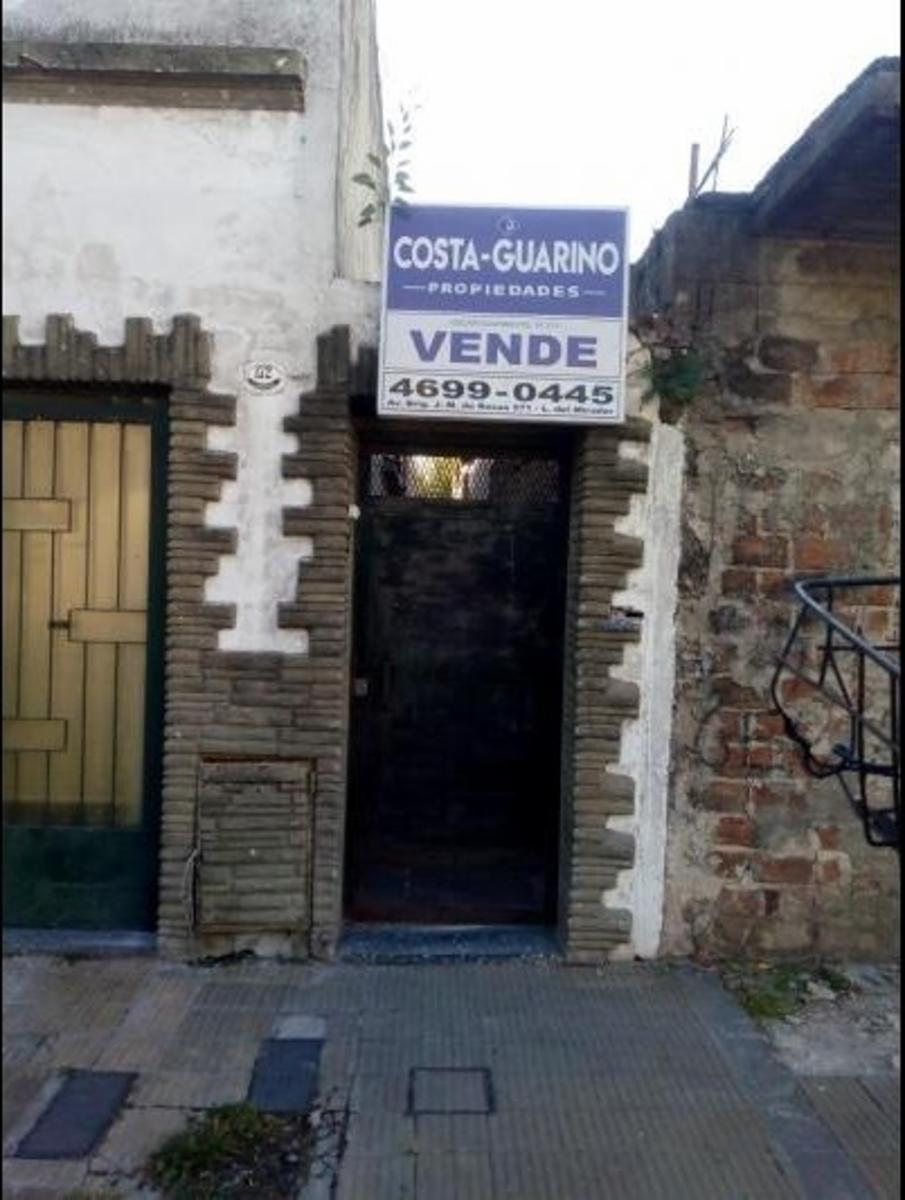 PH DE 3 AMBIENTES CON PATIO POR PASILLO