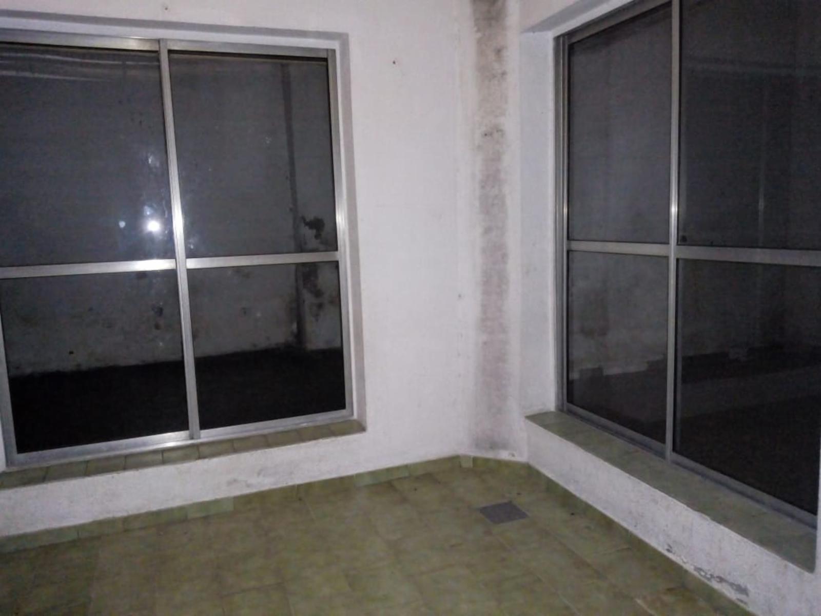 PH DE 2 AMBIENTES POR PASILLO EN AVENIDA ALBERDI CON PATIO — foto 5
