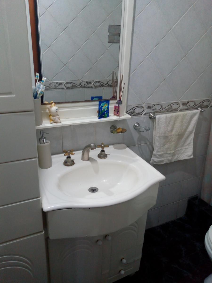 CASA DE 4 AMBIENTES EN EXCELENTE ESTADO CON LOCAL COMERCIAL EN FUNCIONAMIENTO — foto 8