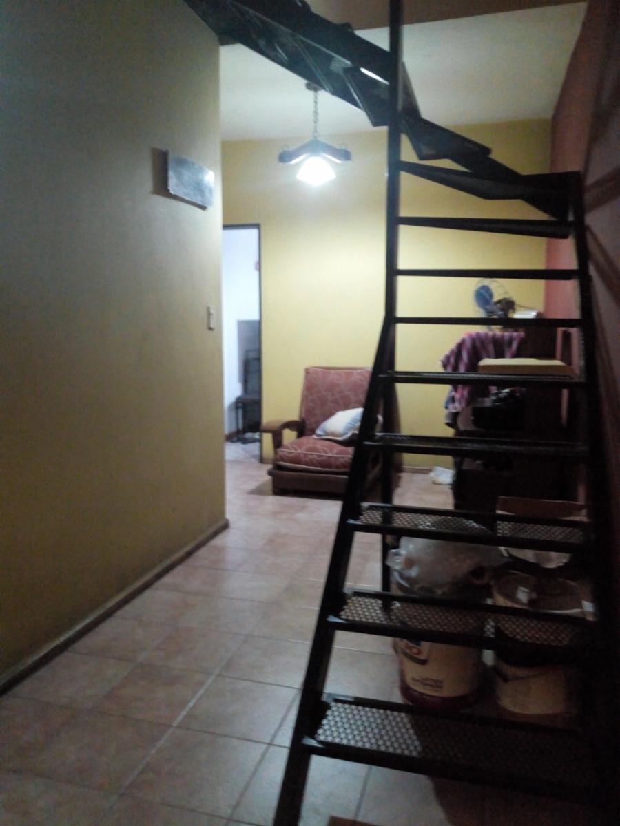 CASA DE 4 AMBIENTES EN EXCELENTE ESTADO CON LOCAL COMERCIAL EN FUNCIONAMIENTO — foto 10