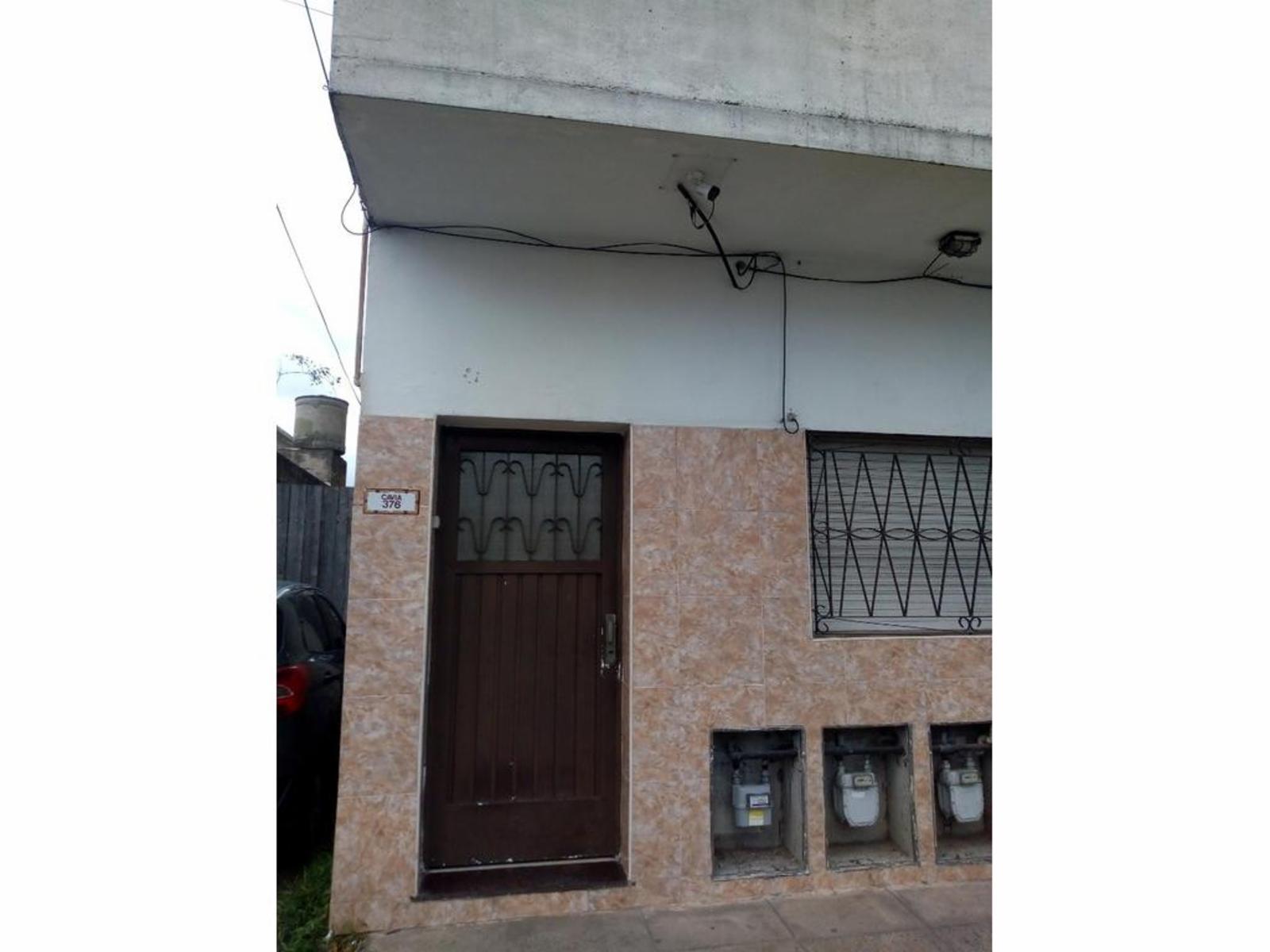 DEPARTAMENTO DE 3 AMBIENTES EN SEGUNDO PISO CON BALCÓN Y TERRAZA — foto 3