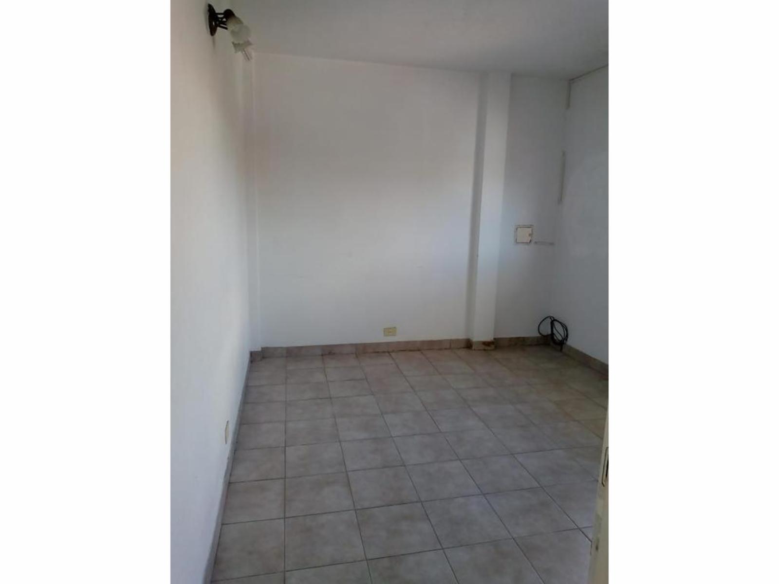 DEPARTAMENTO DE 3 AMBIENTES EN SEGUNDO PISO CON BALCÓN Y TERRAZA — foto 15