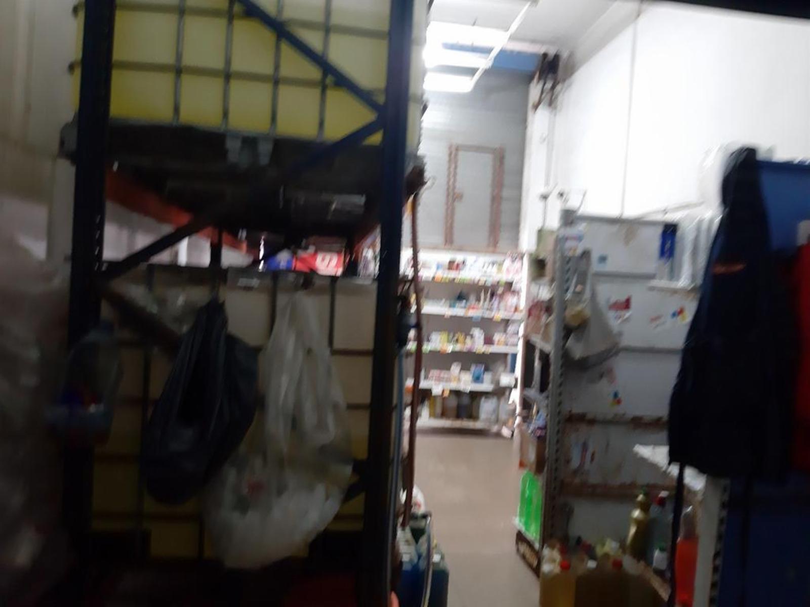 GRAN LOCAL COMERCIAL DE 140 M² CUBIERTOS Y 95 M² DESCUBIERTOS UBICADO SOBRE AVENIDA PRESIDENTE PERÓN — foto 6