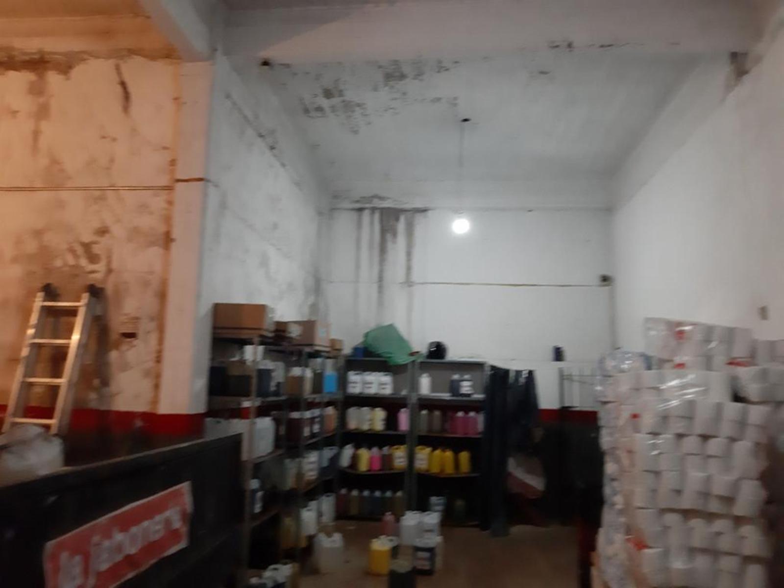 GRAN LOCAL COMERCIAL DE 140 M² CUBIERTOS Y 95 M² DESCUBIERTOS UBICADO SOBRE AVENIDA PRESIDENTE PERÓN — foto 11