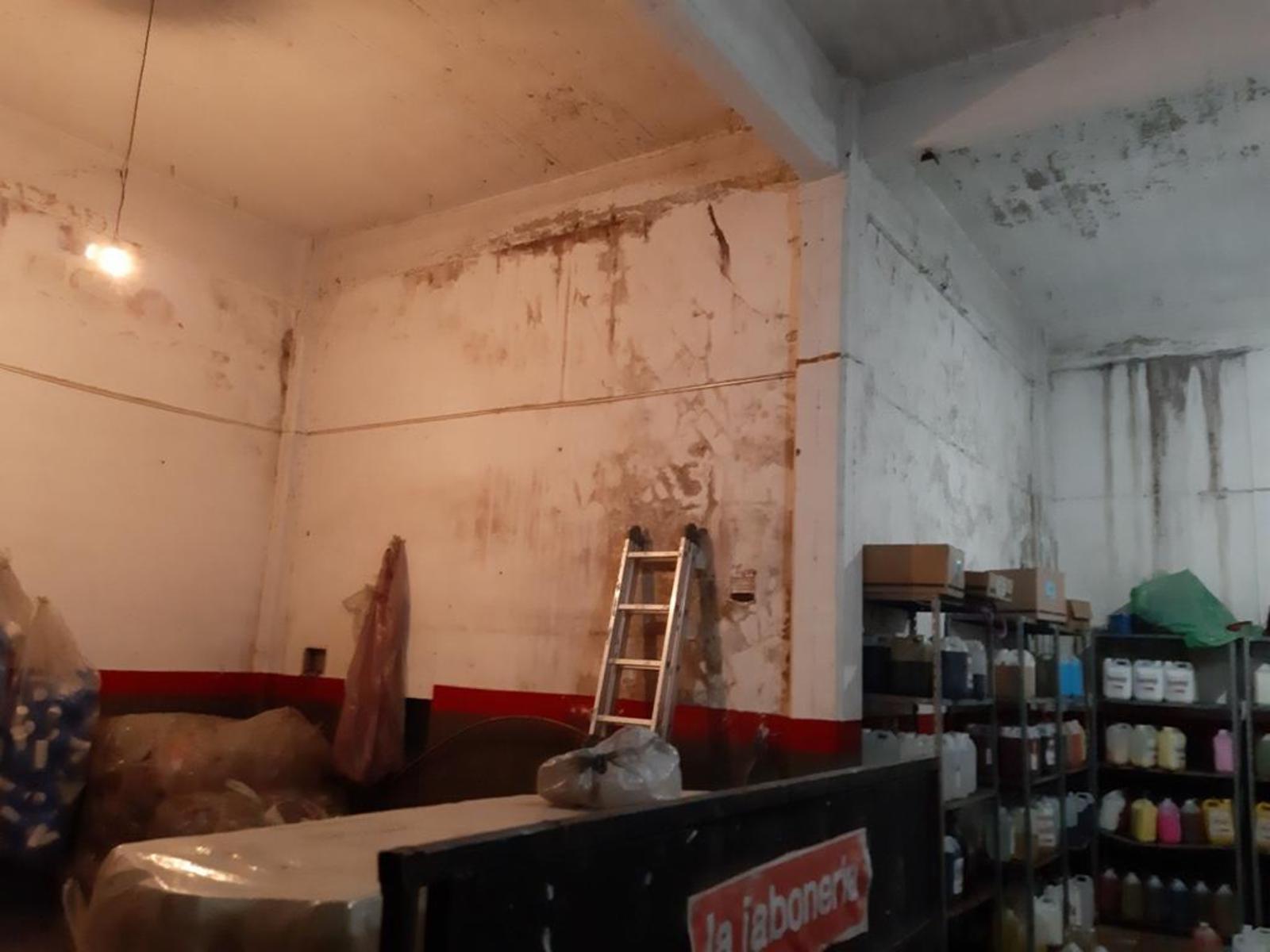 GRAN LOCAL COMERCIAL DE 140 M² CUBIERTOS Y 95 M² DESCUBIERTOS UBICADO SOBRE AVENIDA PRESIDENTE PERÓN — foto 12