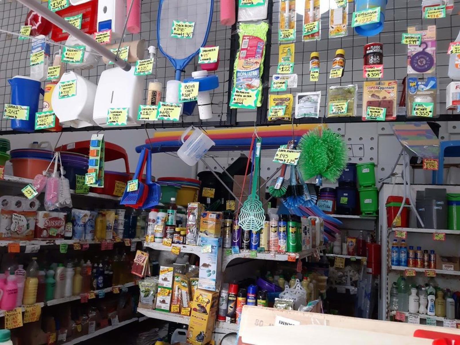 GRAN LOCAL COMERCIAL DE 140 M² CUBIERTOS Y 95 M² DESCUBIERTOS UBICADO SOBRE AVENIDA PRESIDENTE PERÓN — foto 14