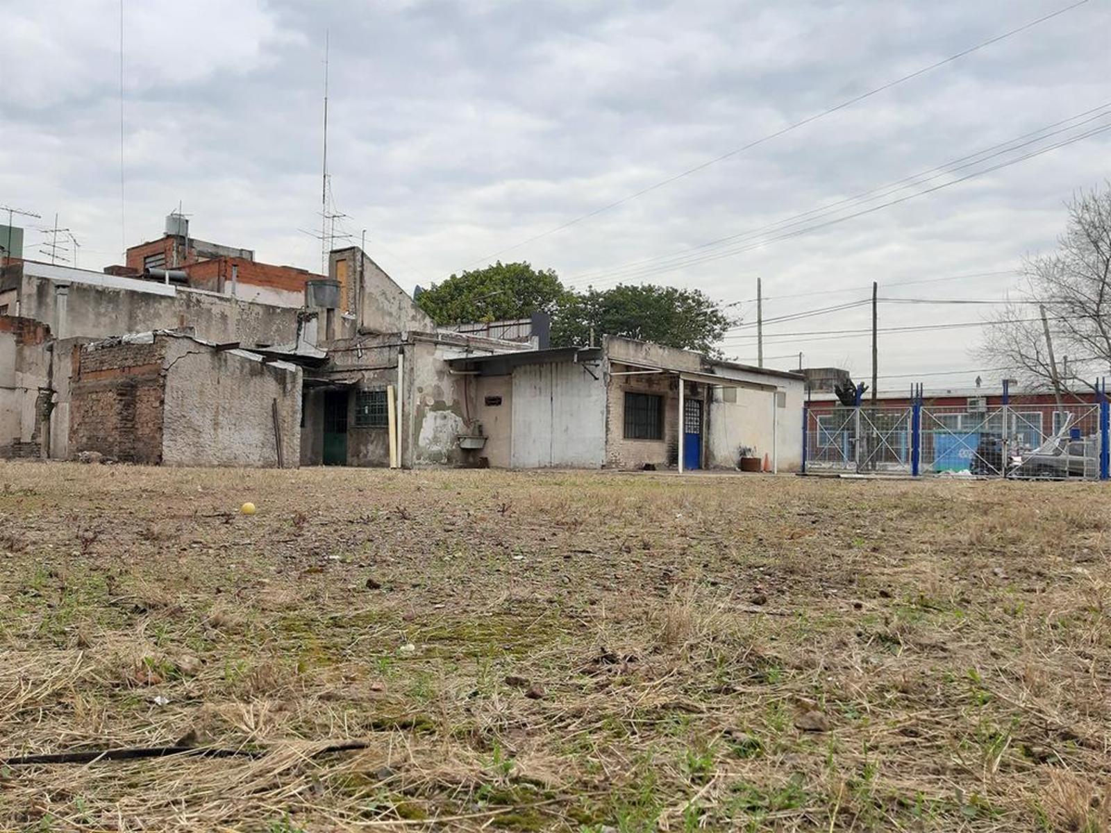 TERRENO DE 753 M² UBICADO EN ESQUINA AVENIDA SAN MARTÍN Y TAPALQUÉ — foto 9
