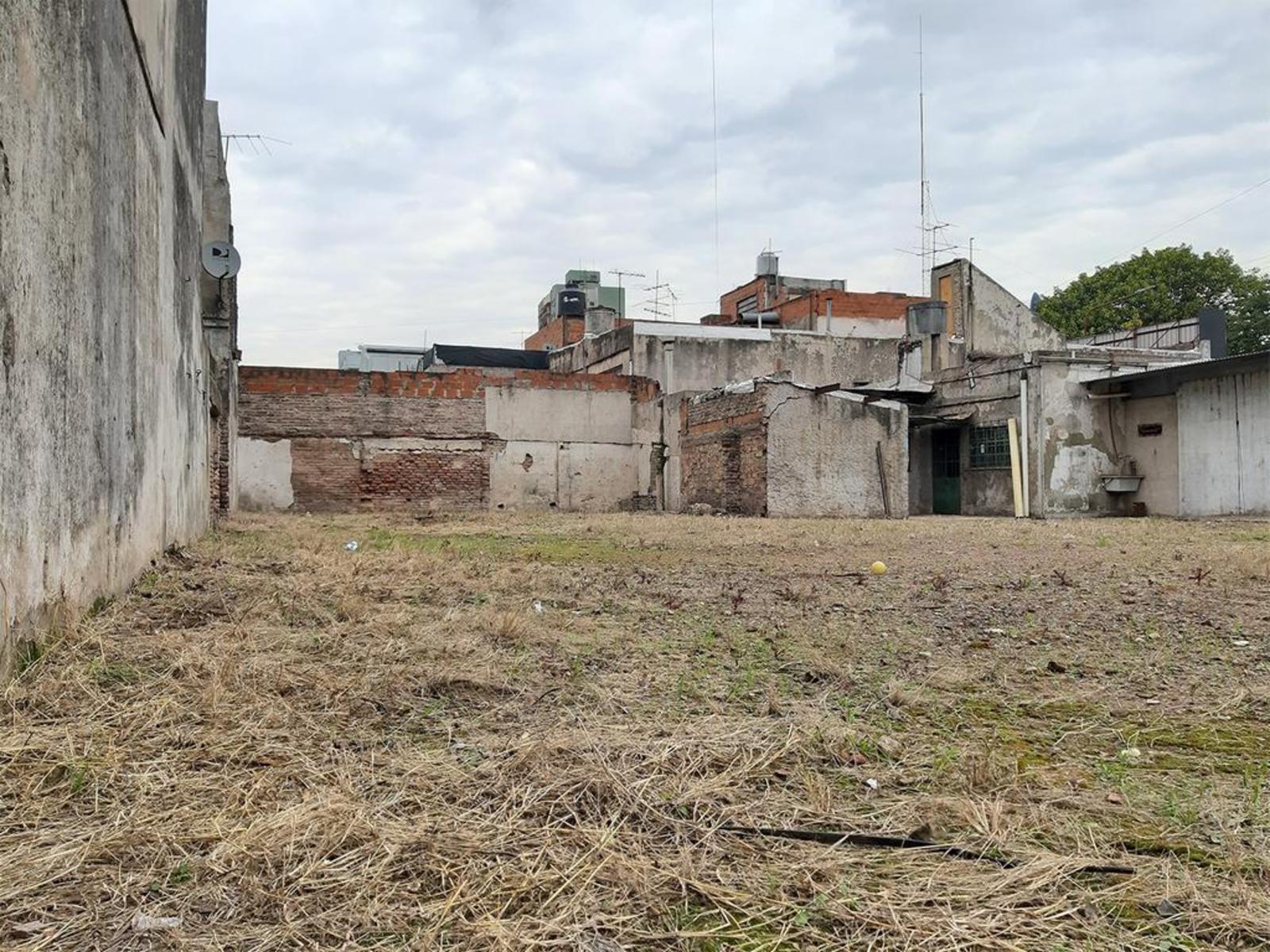 TERRENO DE 753 M² UBICADO EN ESQUINA AVENIDA SAN MARTÍN Y TAPALQUÉ — foto 10