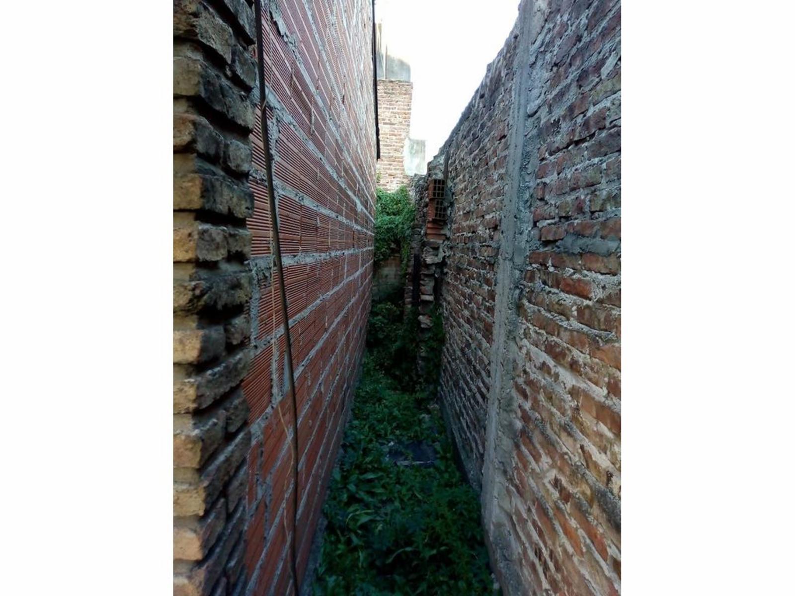 TERRENO DE 320 M² SOBRE AVENIDA EVA PERÓN CON UNA SUPERFICIE CONSTRUIBLE DE 912 M² — foto 10
