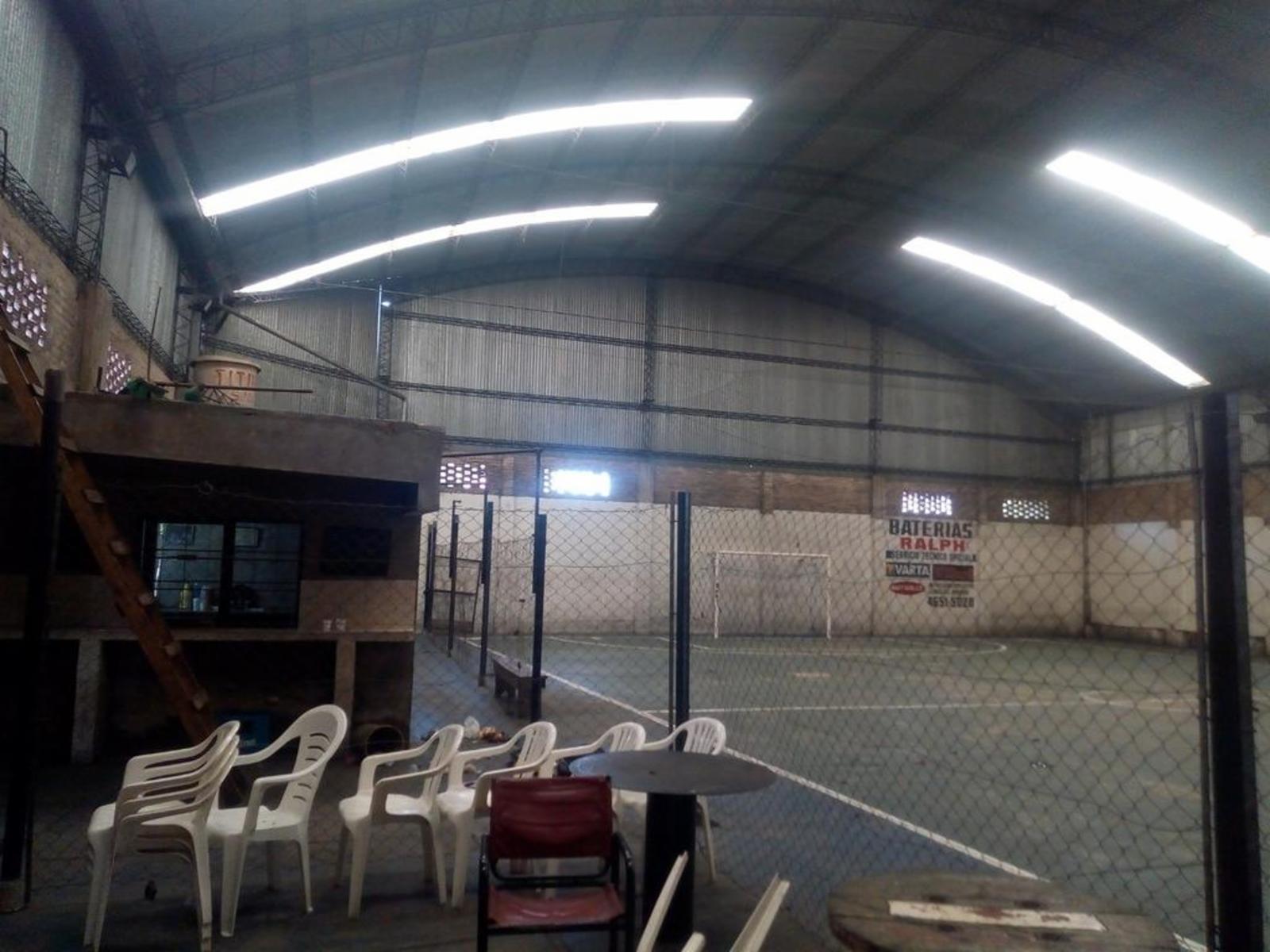 EXCELENTE GALPÓN DE 560 M² USADO COMO CANCHA DE FÚTBOL 5 — foto 7