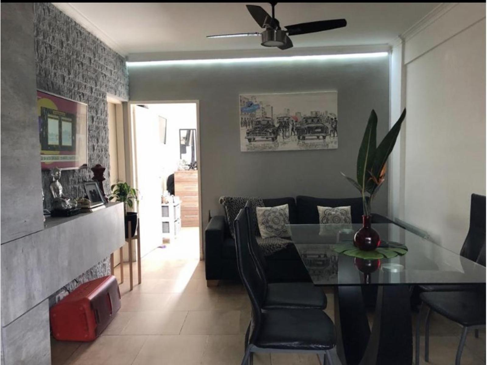 EXCELENTE DEPARTAMENTO DE 2 AMBIENTES EN SEGUNDO PISO AL FRENTE CON BALCÓN Y TERRAZA — foto 8