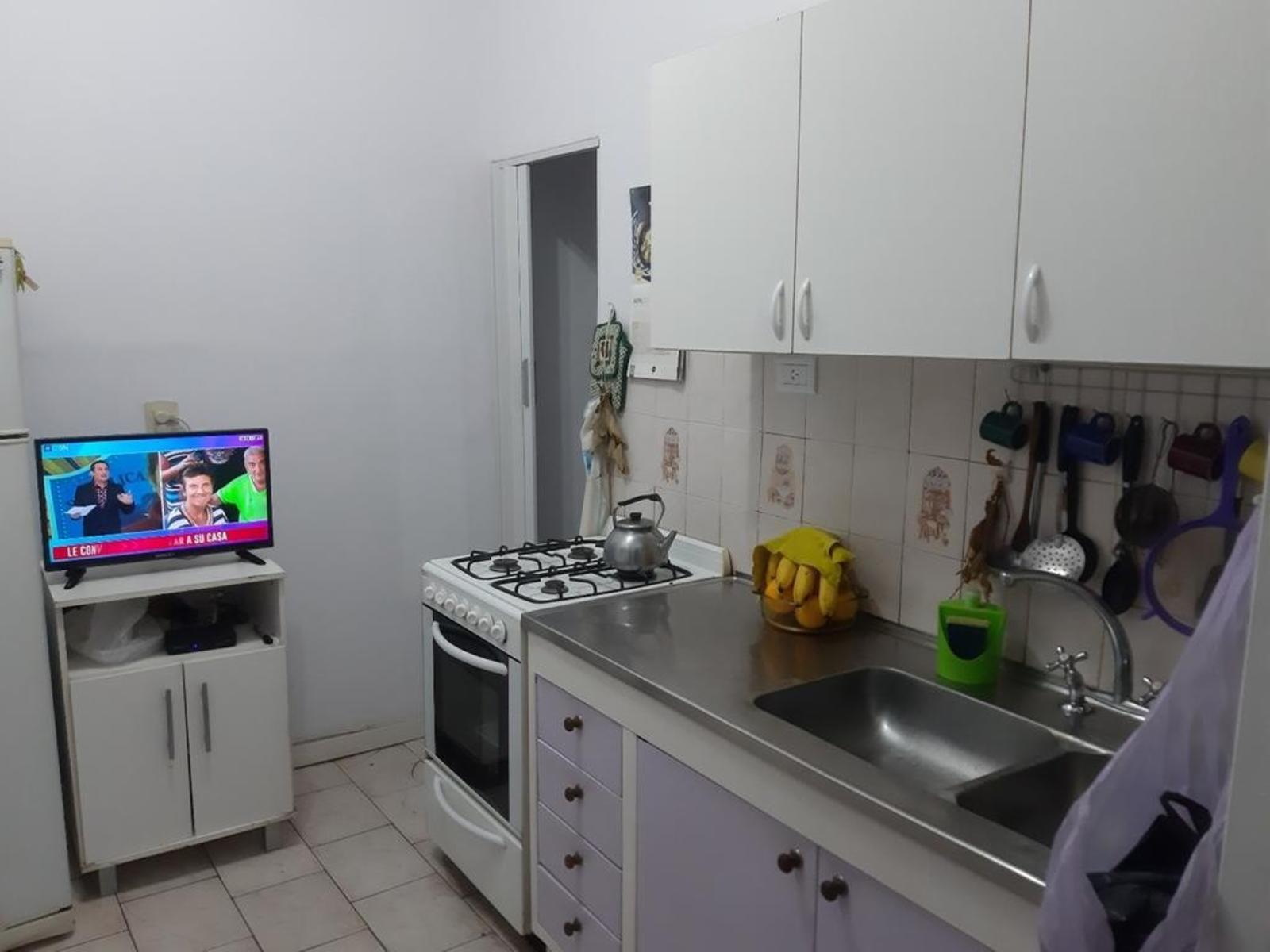 EXCELENTE PH DE 3 AMBIENTES AL FRENTE CON PATIO Y TERRAZA — foto 11