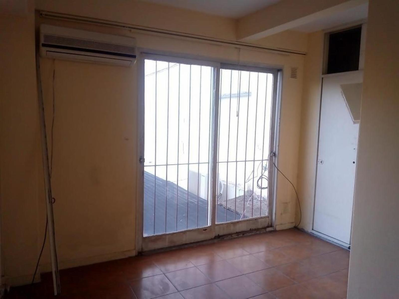 OFICINA DE 70 M² EN PRIMER PISO AL CONTRAFRENTE EN PLENO CENTRO DE SAN JUSTO - 8