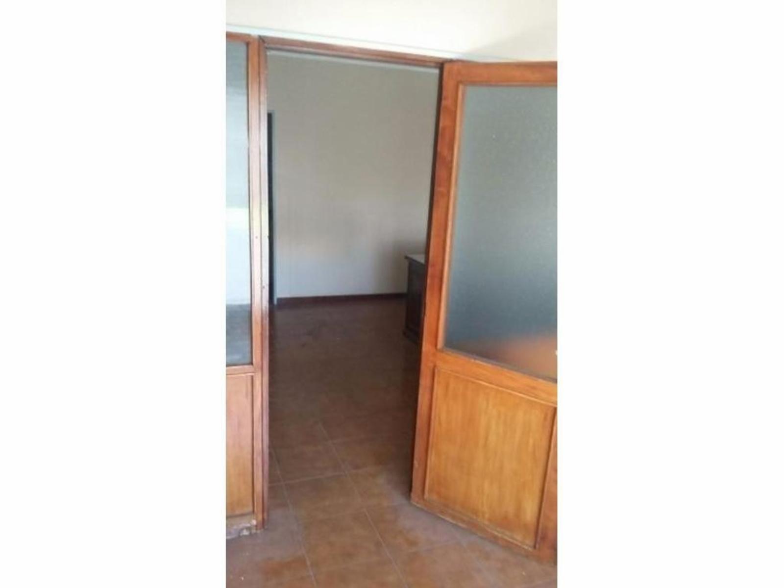 OFICINA DE 33 M² EN TERCER PISO AL CONTRAFRENTE EN PLENO CENTRO DE SAN JUSTO - 8
