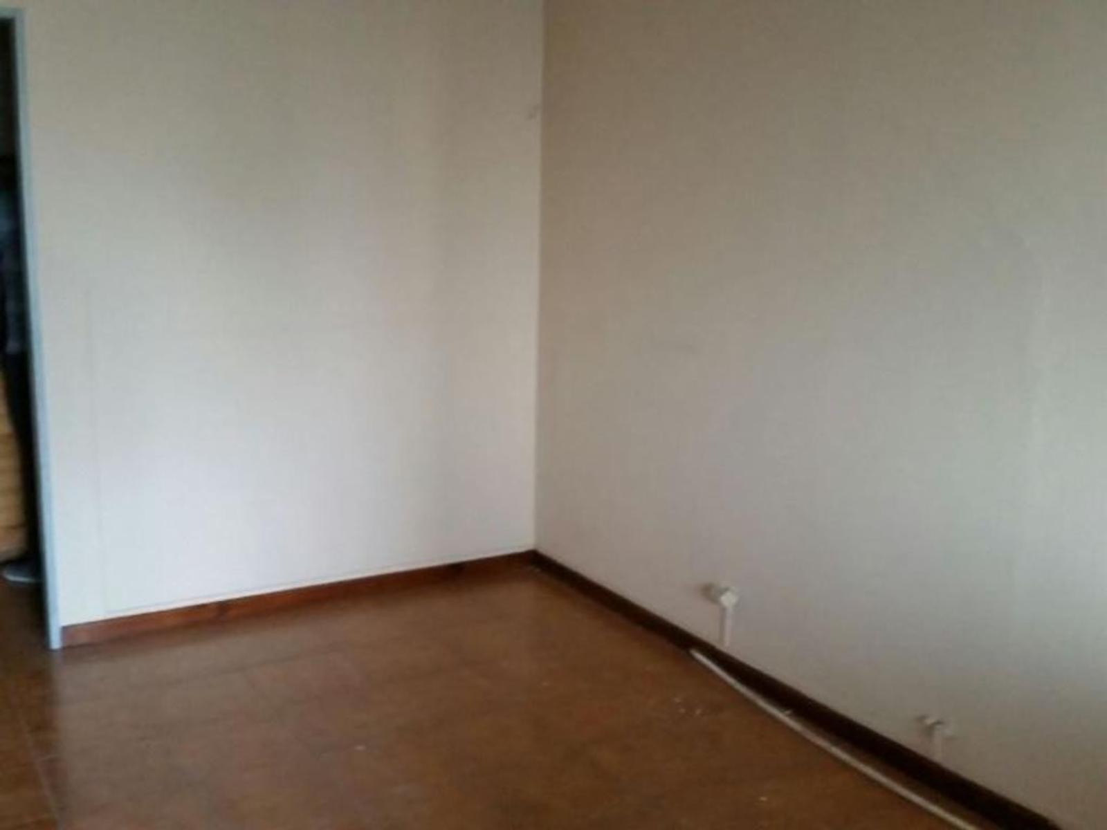 OFICINA DE 33 M² EN TERCER PISO AL CONTRAFRENTE EN PLENO CENTRO DE SAN JUSTO - 11