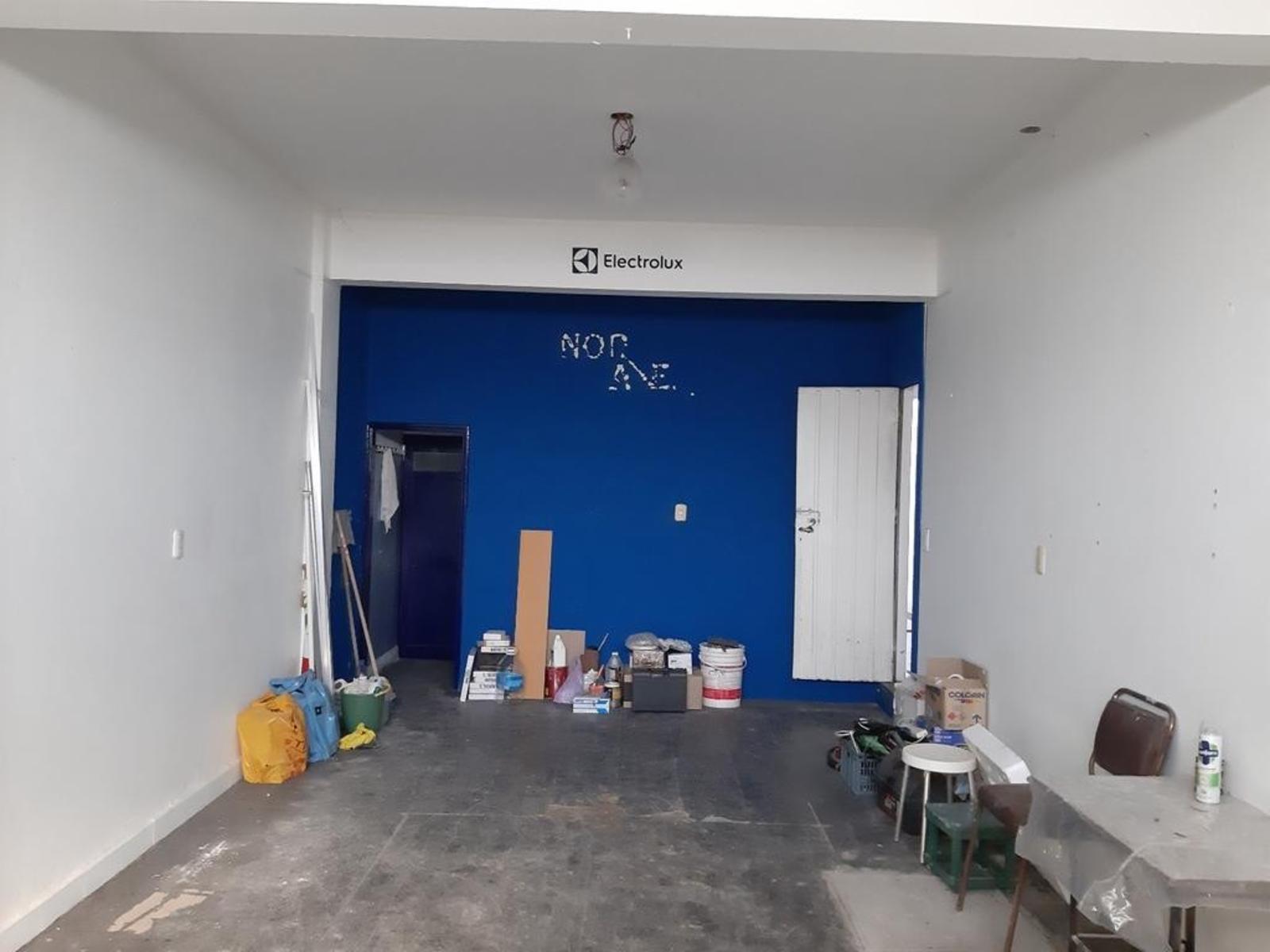 PH DE 4 AMBIENTES AL FRENTE CON PATIO, BALCÓN Y TERRAZA — foto 2