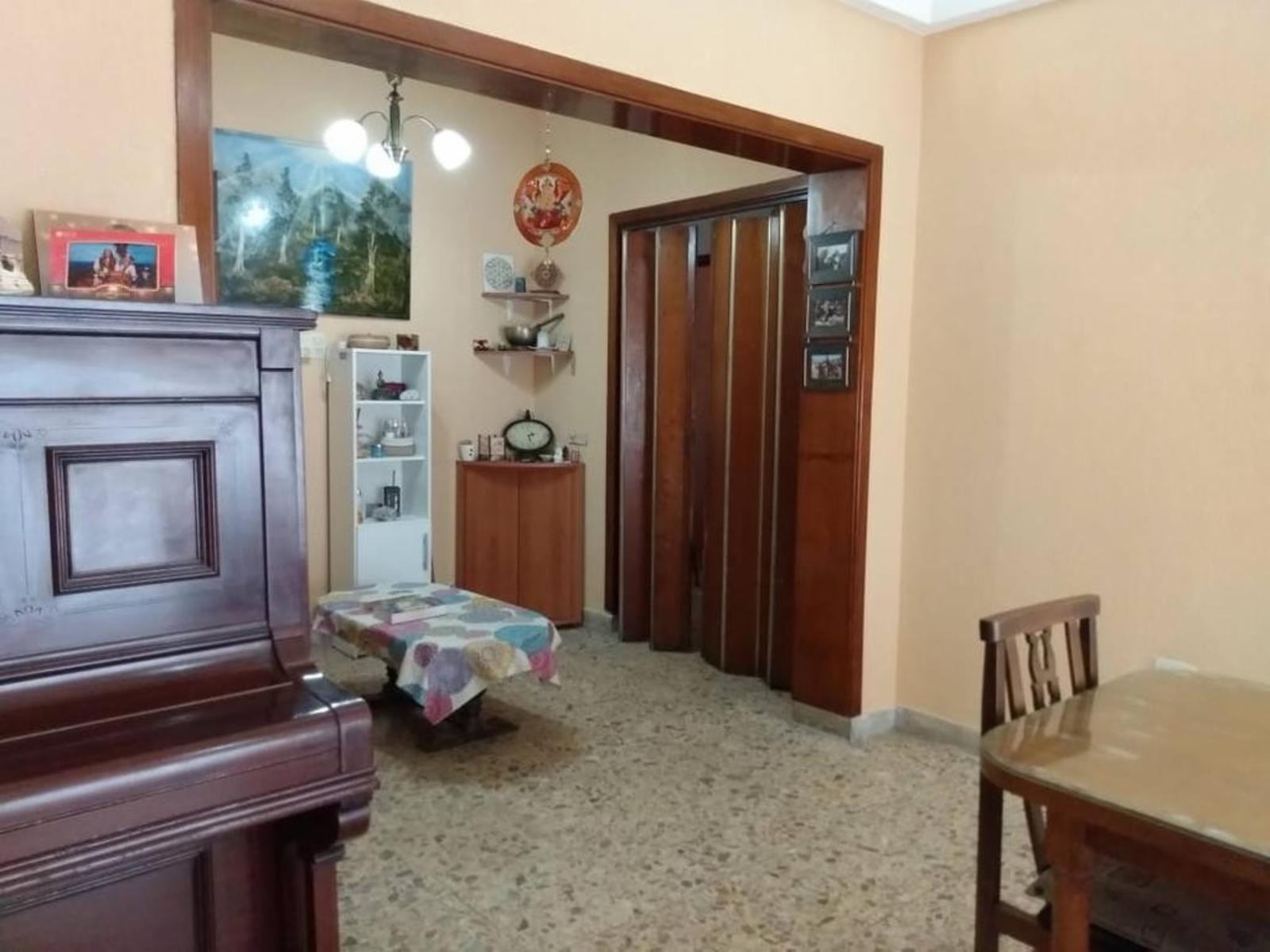 VENTA EN BLOCK DE 3 UNIDADES DE 4 Y 2 AMBIENTES MÁS LOCAL EN PLANTA BAJA — foto 3