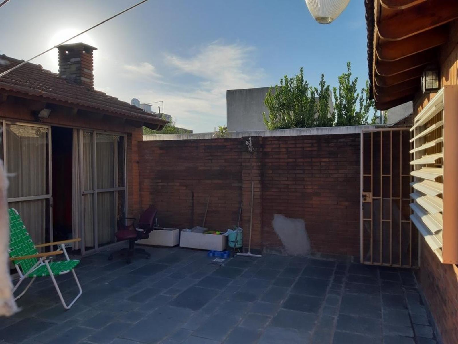 PH TIPO CASA DE 4 AMBIENTES CON COCHERA, PATIO, TERRAZA Y QUINCHO — foto 15