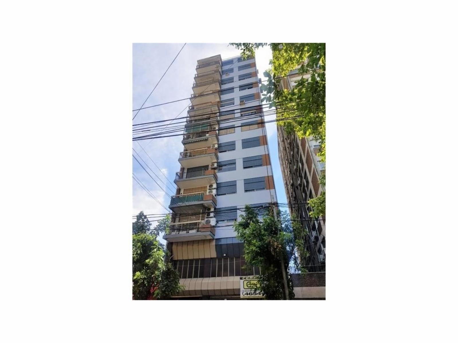 DEPARTAMENTO DE 2 AMBIENTES EN CUARTO PISO CON BALCÓN FRANCÉS