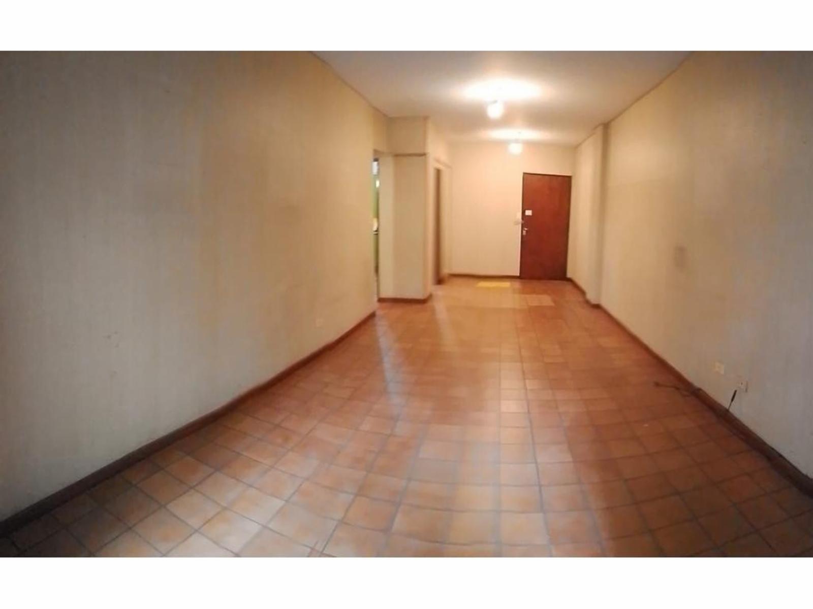 DEPARTAMENTO 4 AMBIENTES CON COCHERA CUBIERTA Y BALCÓN CORRIDO AL FRENTE — foto 6