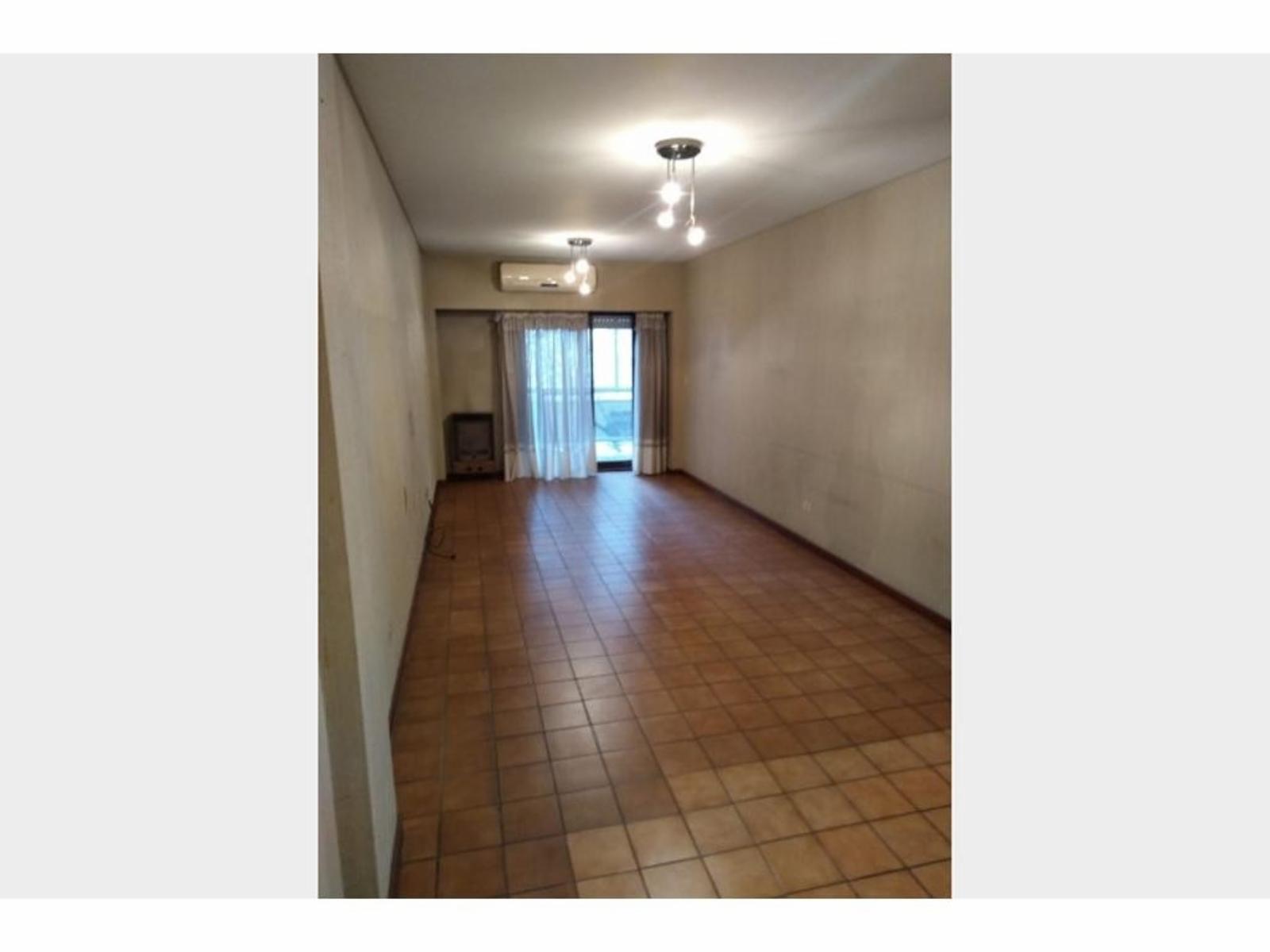 DEPARTAMENTO 4 AMBIENTES CON COCHERA CUBIERTA Y BALCÓN CORRIDO AL FRENTE — foto 8