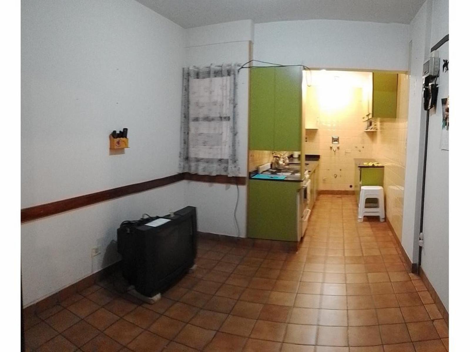 DEPARTAMENTO 4 AMBIENTES CON COCHERA CUBIERTA Y BALCÓN CORRIDO AL FRENTE — foto 10