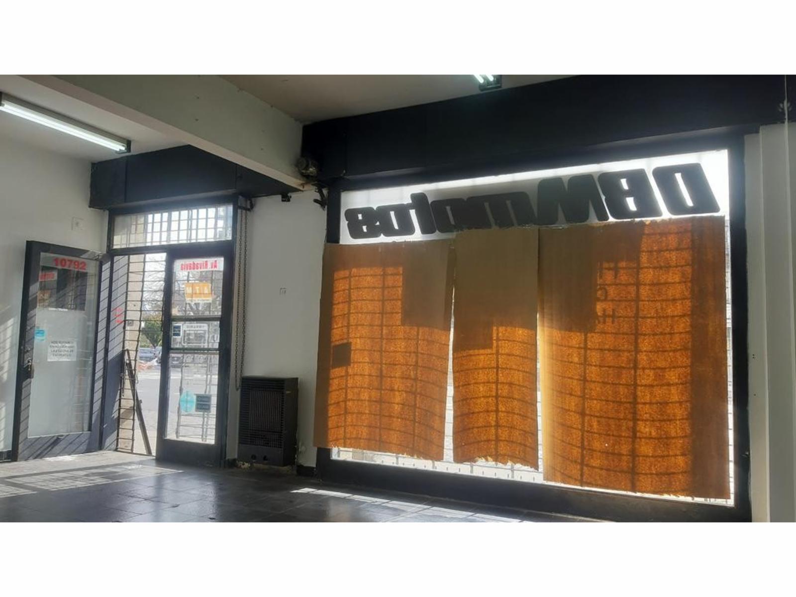 EXCELENTE LOCAL DE 40 M² UBICADO SOBRE AVENIDA RIVADAVIA — foto 7