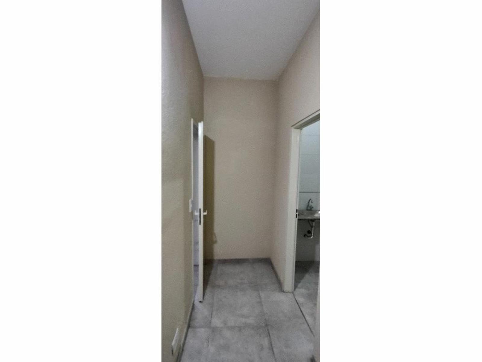 LOCAL DE 33 M² A ESTRENAR EN CENTRO DE SAN JUSTO - 7