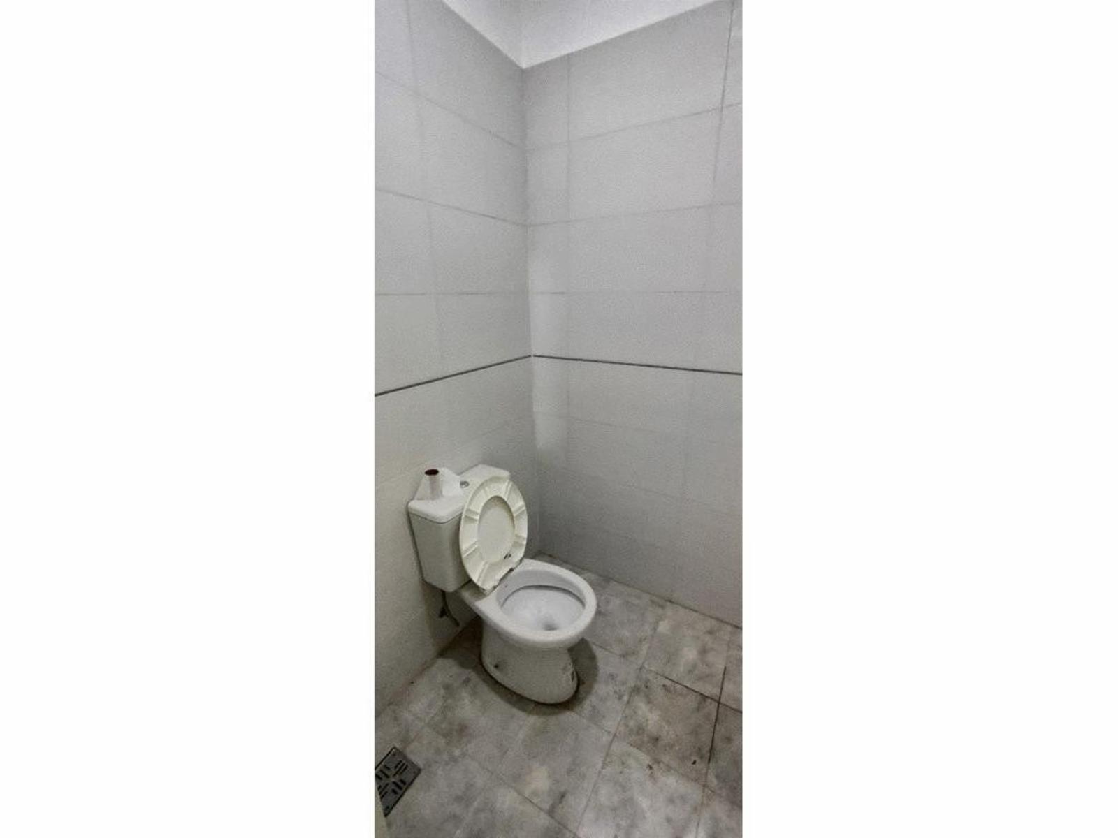 LOCAL DE 33 M² A ESTRENAR EN CENTRO DE SAN JUSTO - 12