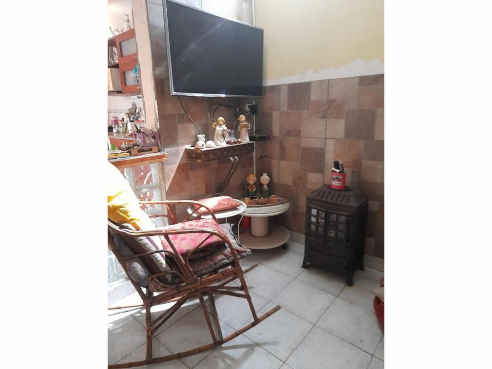 CASA CON DOS PROPIEDADES DE 3 AMBIENTES Y 2 AMBIENTES IDEAL PARA DOS FAMILIAS — foto 7