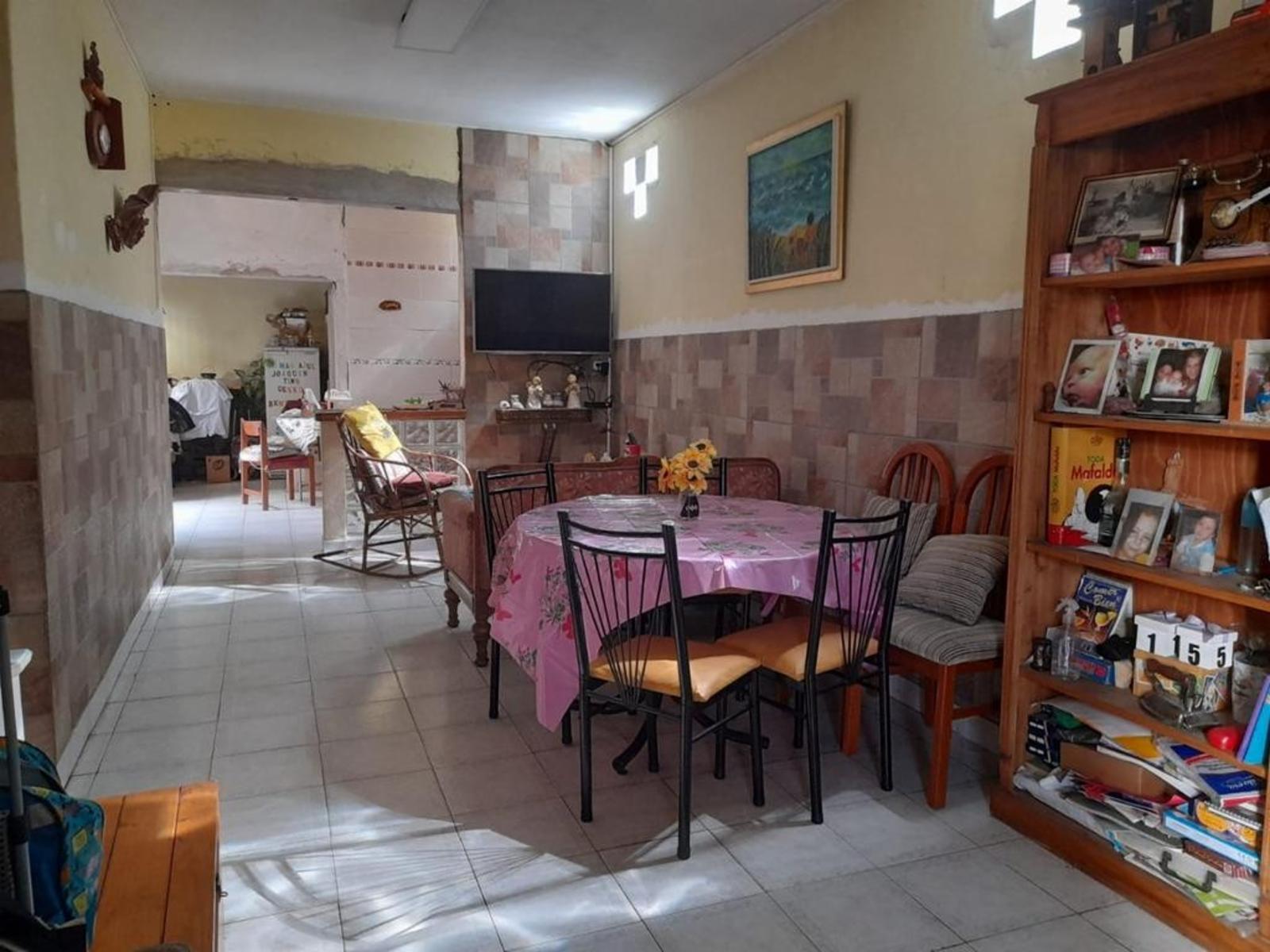 CASA CON DOS PROPIEDADES DE 3 AMBIENTES Y 2 AMBIENTES IDEAL PARA DOS FAMILIAS — foto 8