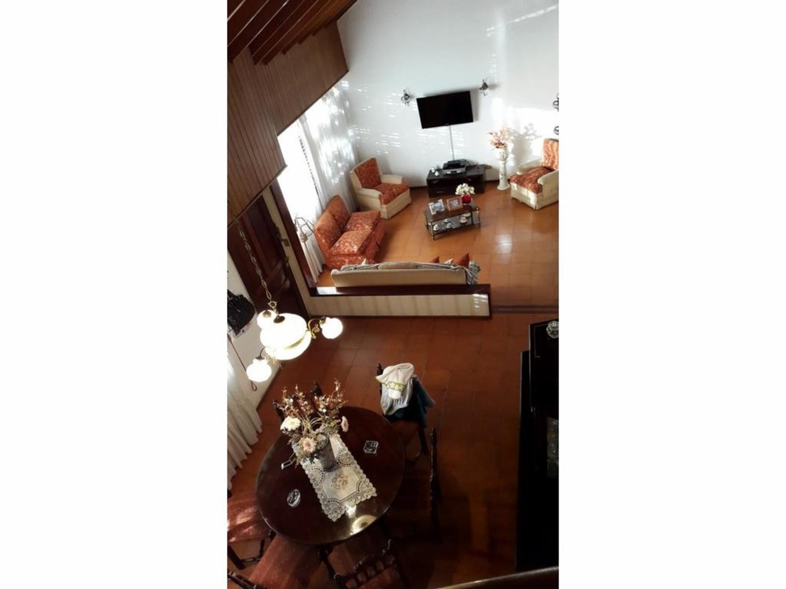 Excelente casa de 5 ambientes con salida a 2 calles — foto 15