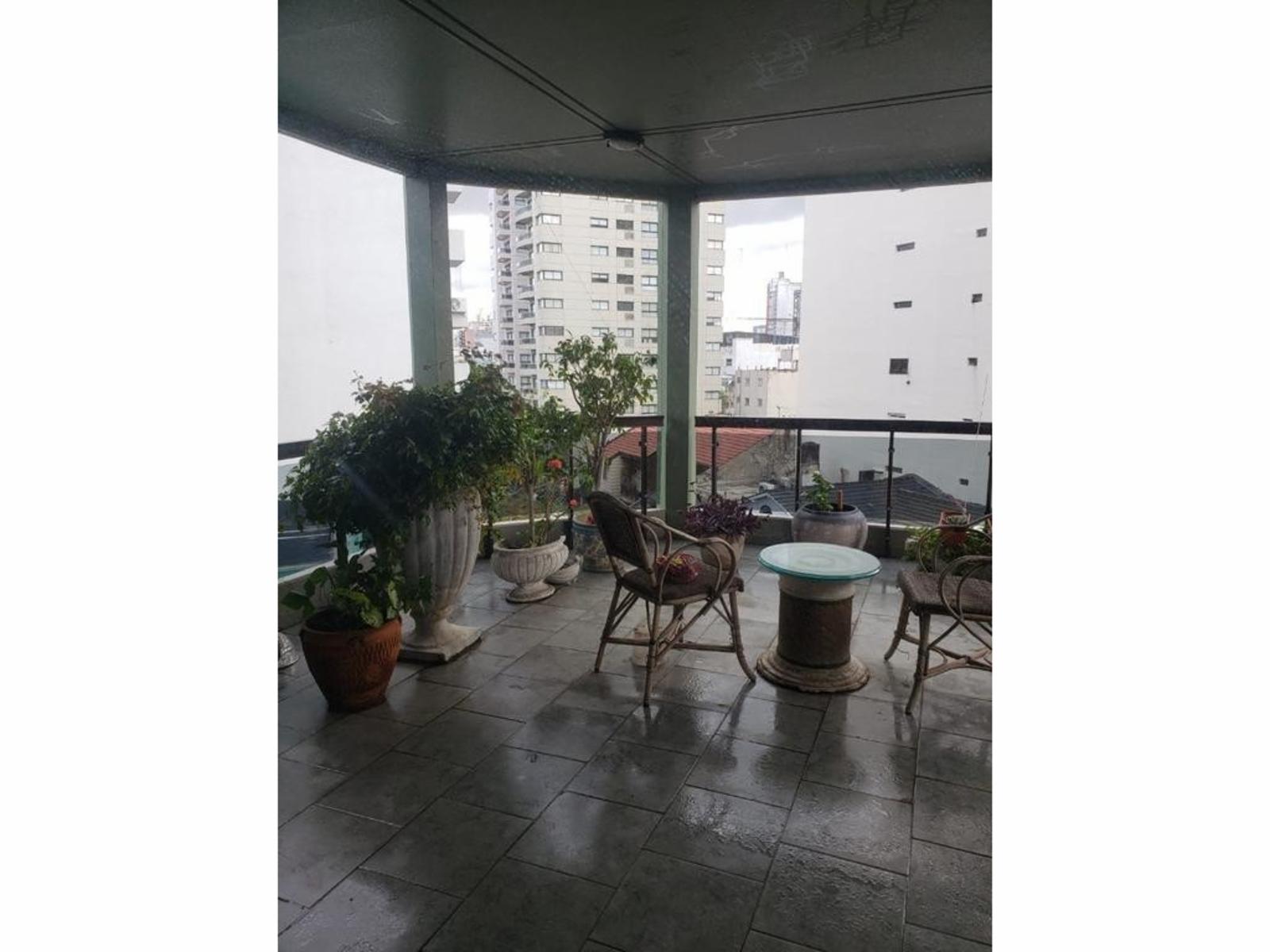 Piso de categoría en esquina Alberdi y Pueyrredón frente a la Plaza Bartolomé Mitre — foto 14