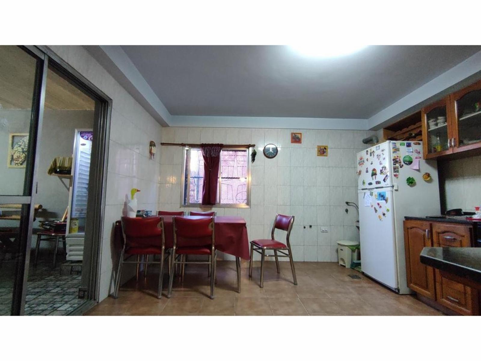 Excelente casa de 4 ambientes con terreno de 391,30m² (10 X 39,13) — foto 8